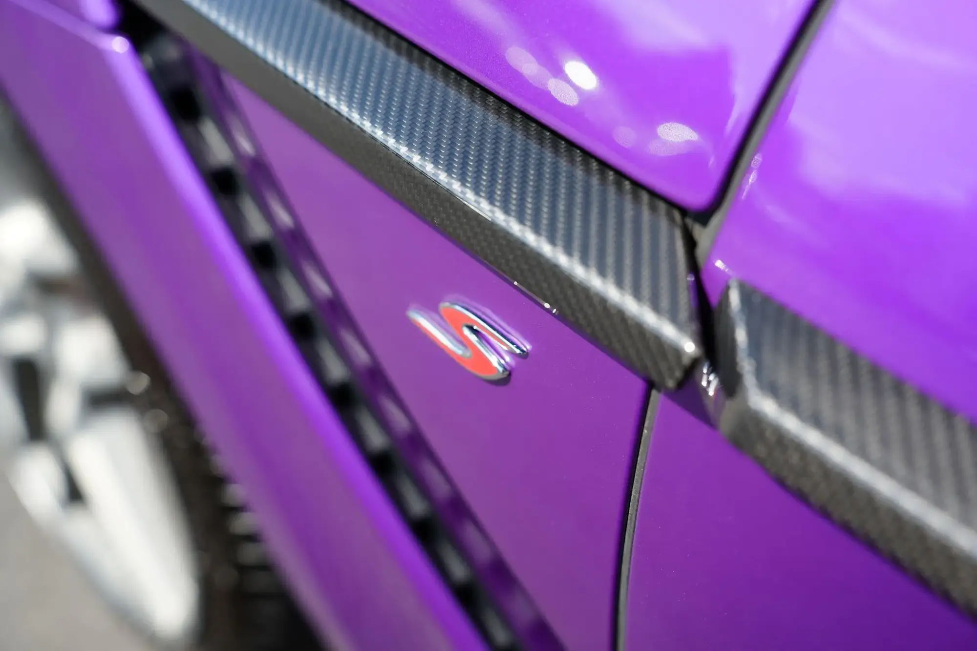 Aston Martin DBX Image 26 Aston Martin DBX Image 26