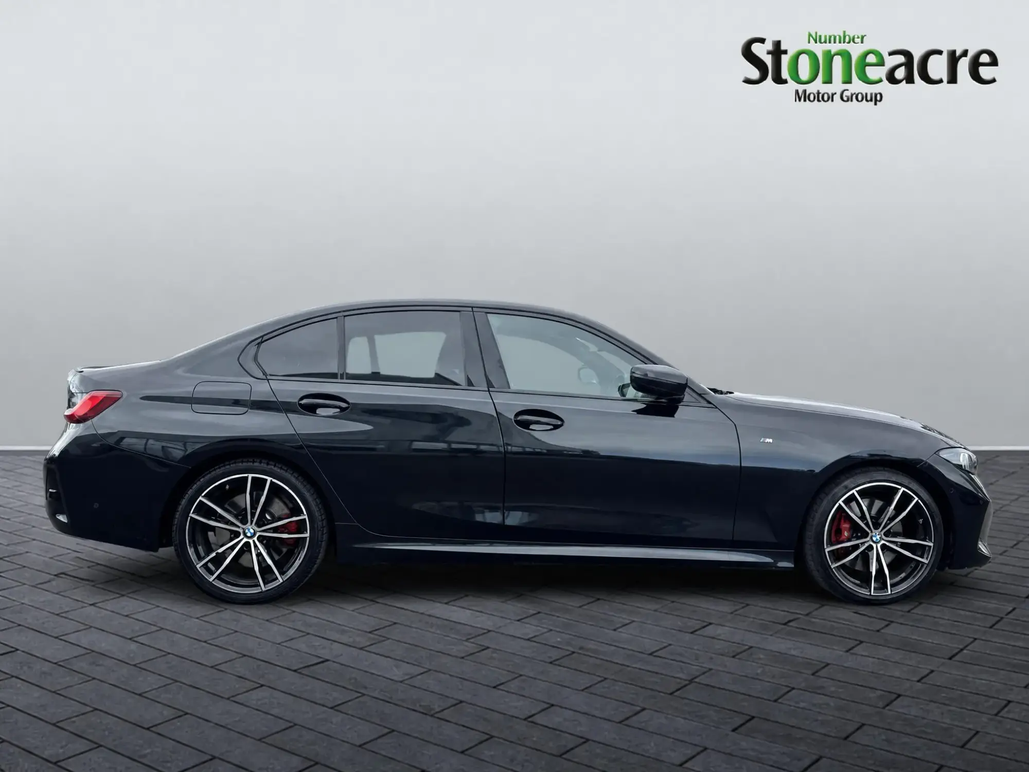 BMW 3 Series 2.0 320i M Sport Auto Euro 6 (s/s) 4dr YH24VWX Image 2 BMW 3 Series 2.0 320i M Sport Auto Euro 6 (s/s) 4dr YH24VWX Image 2