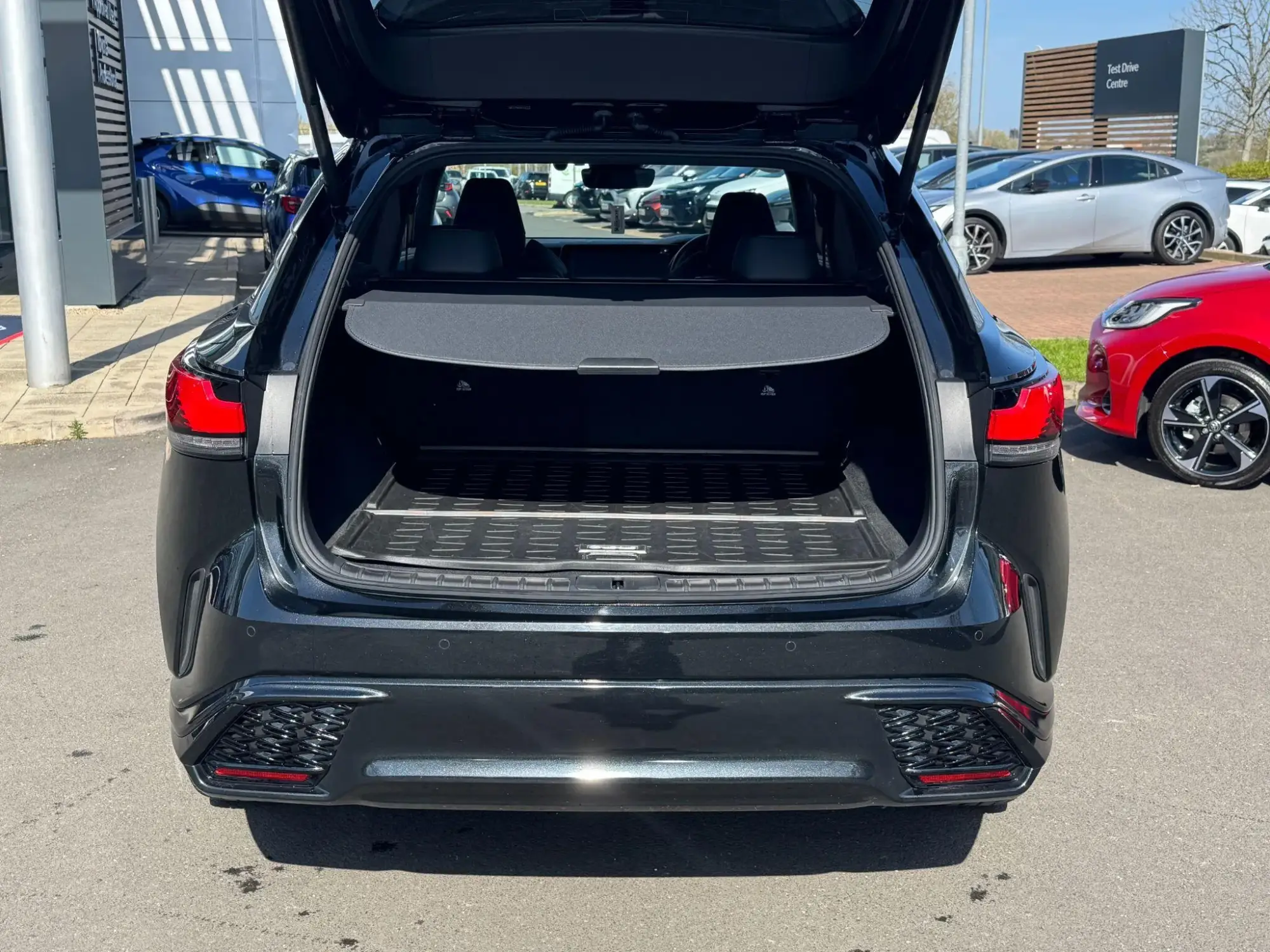 Lexus RX Image 10