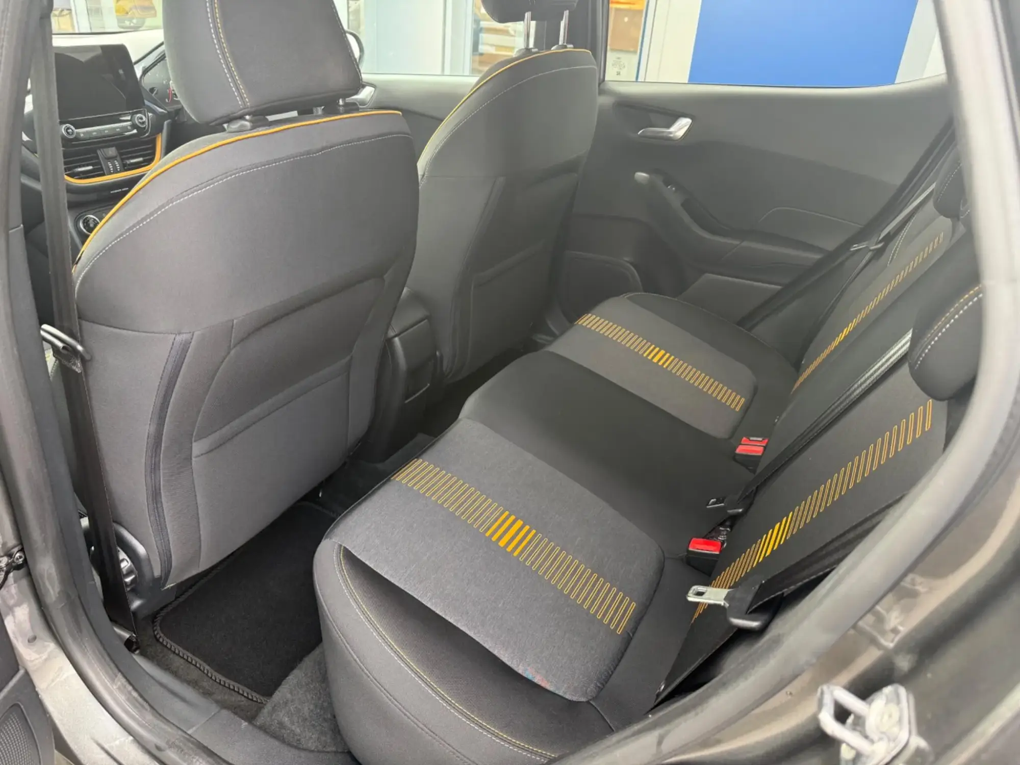 Ford Fiesta Image 11
