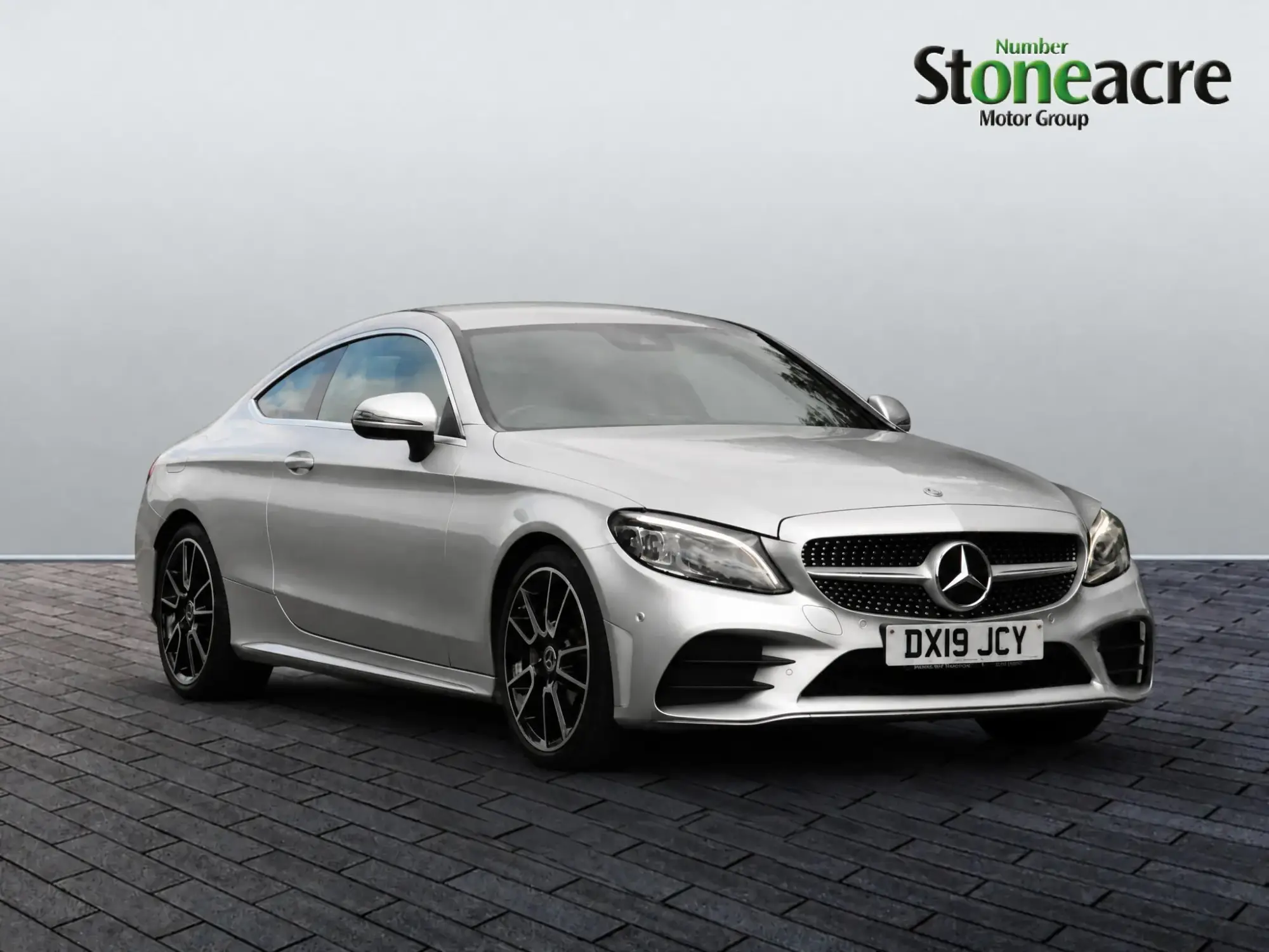 Mercedes-Benz C-Class 2.0 C300 AMG Line (Premium) G-Tronic+ Euro 6 (s/s) 2dr DX19JCY Image 1