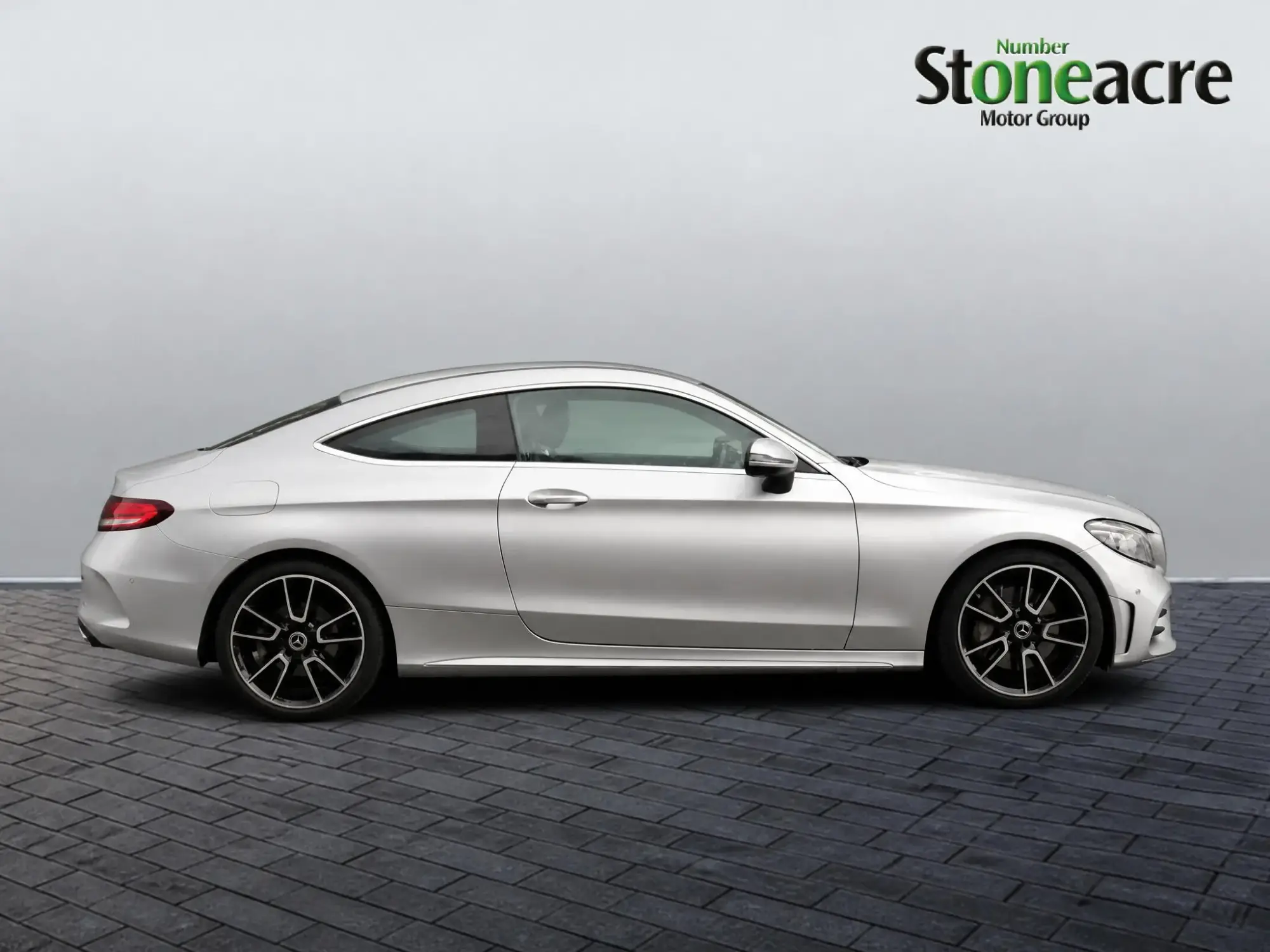 Mercedes-Benz C-Class 2.0 C300 AMG Line (Premium) G-Tronic+ Euro 6 (s/s) 2dr DX19JCY Image 2