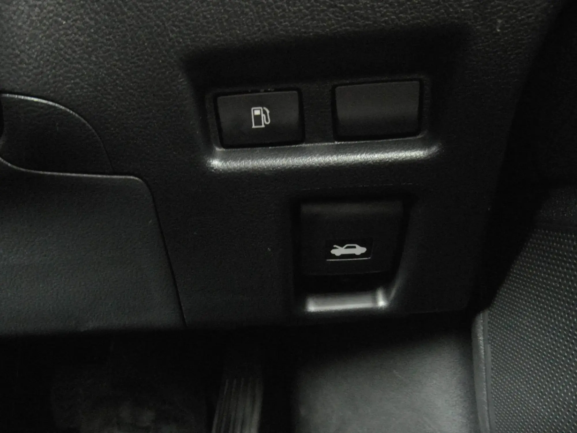 Lexus UX Self-Charging Hybrid Image 17 Lexus UX Self-Charging Hybrid Image 17