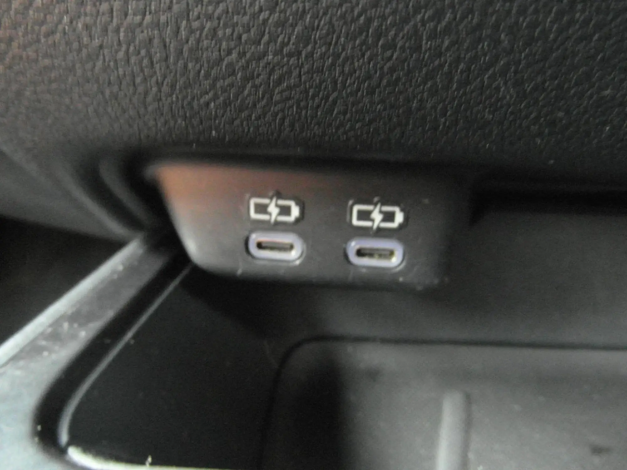 Lexus UX Self-Charging Hybrid Image 19 Lexus UX Self-Charging Hybrid Image 19