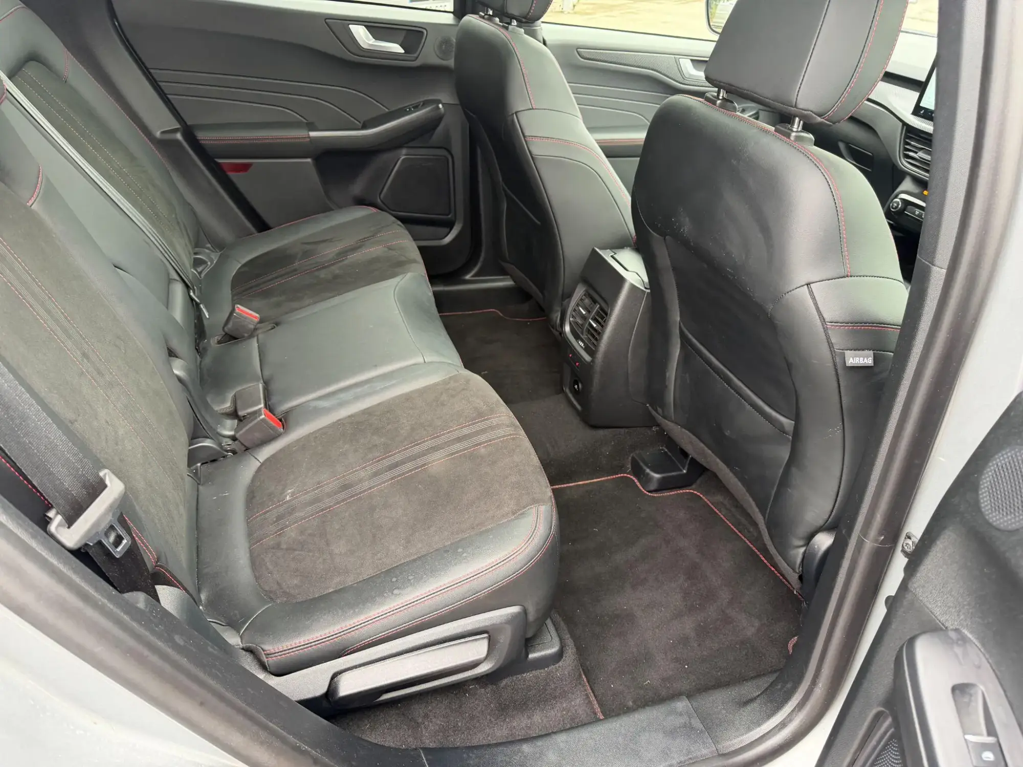 Ford Kuga Plug-In Hybrid Image 11