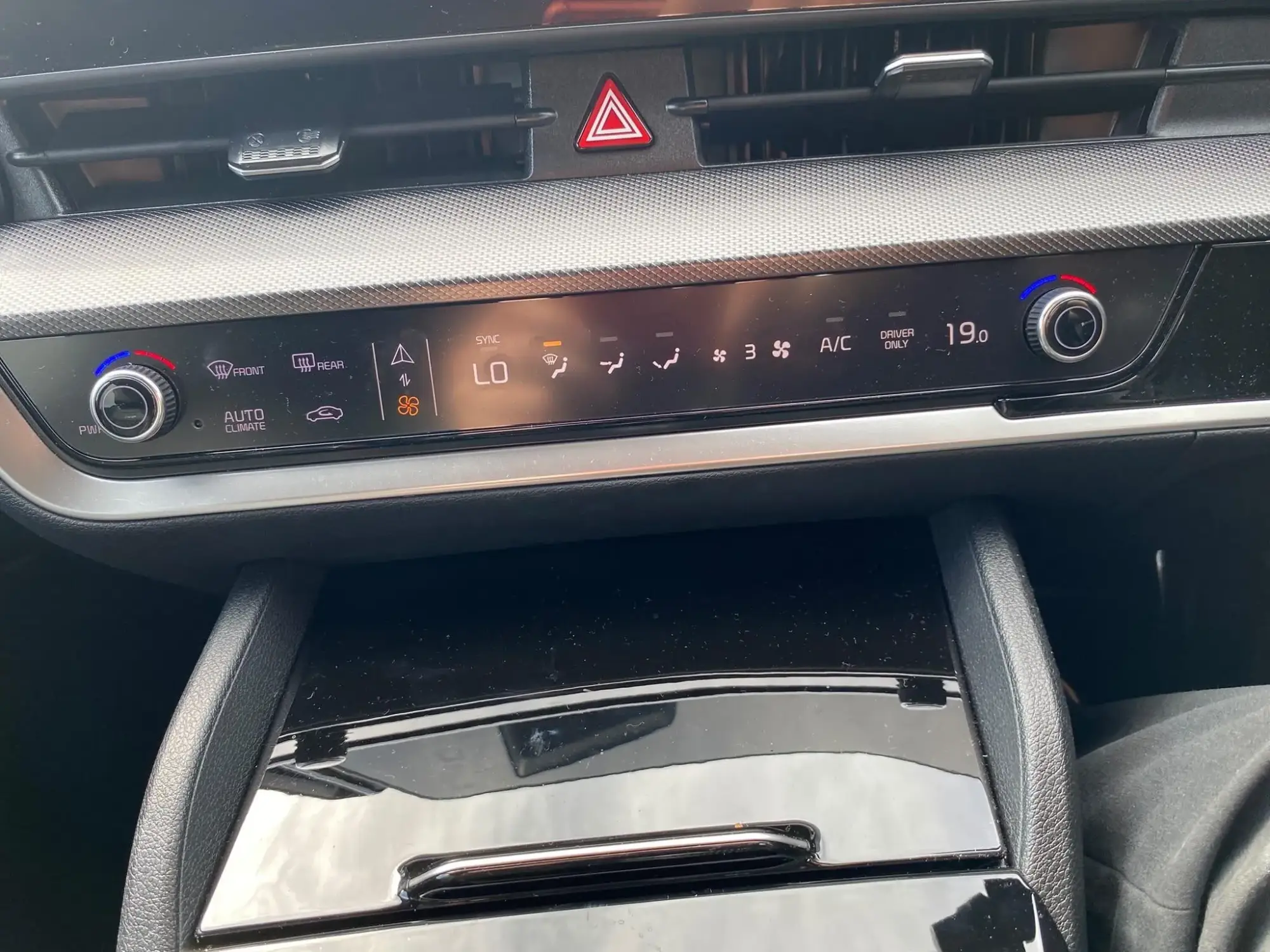 Kia Sportage Plug-In Hybrid Image 11 Kia Sportage Plug-In Hybrid Image 11