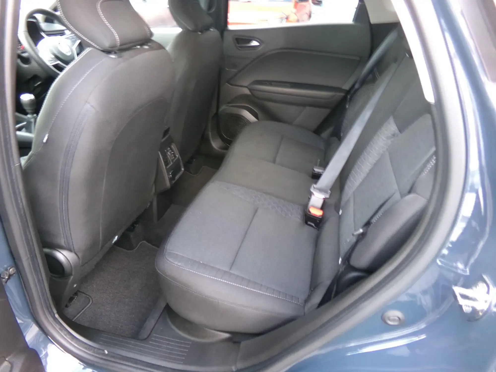 Renault Captur Image 17 Renault Captur Image 17