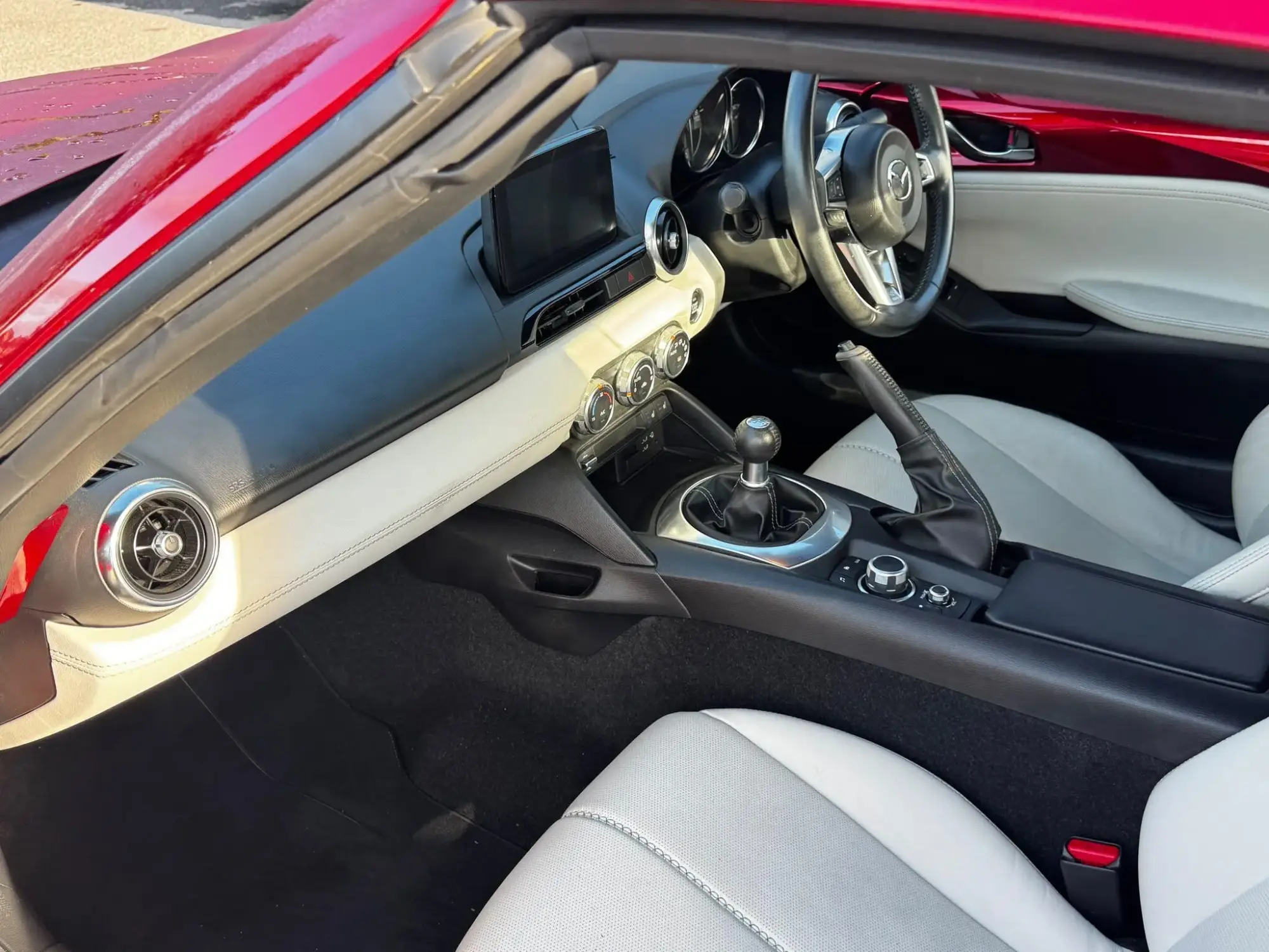 Mazda MX-5 RF Image 9