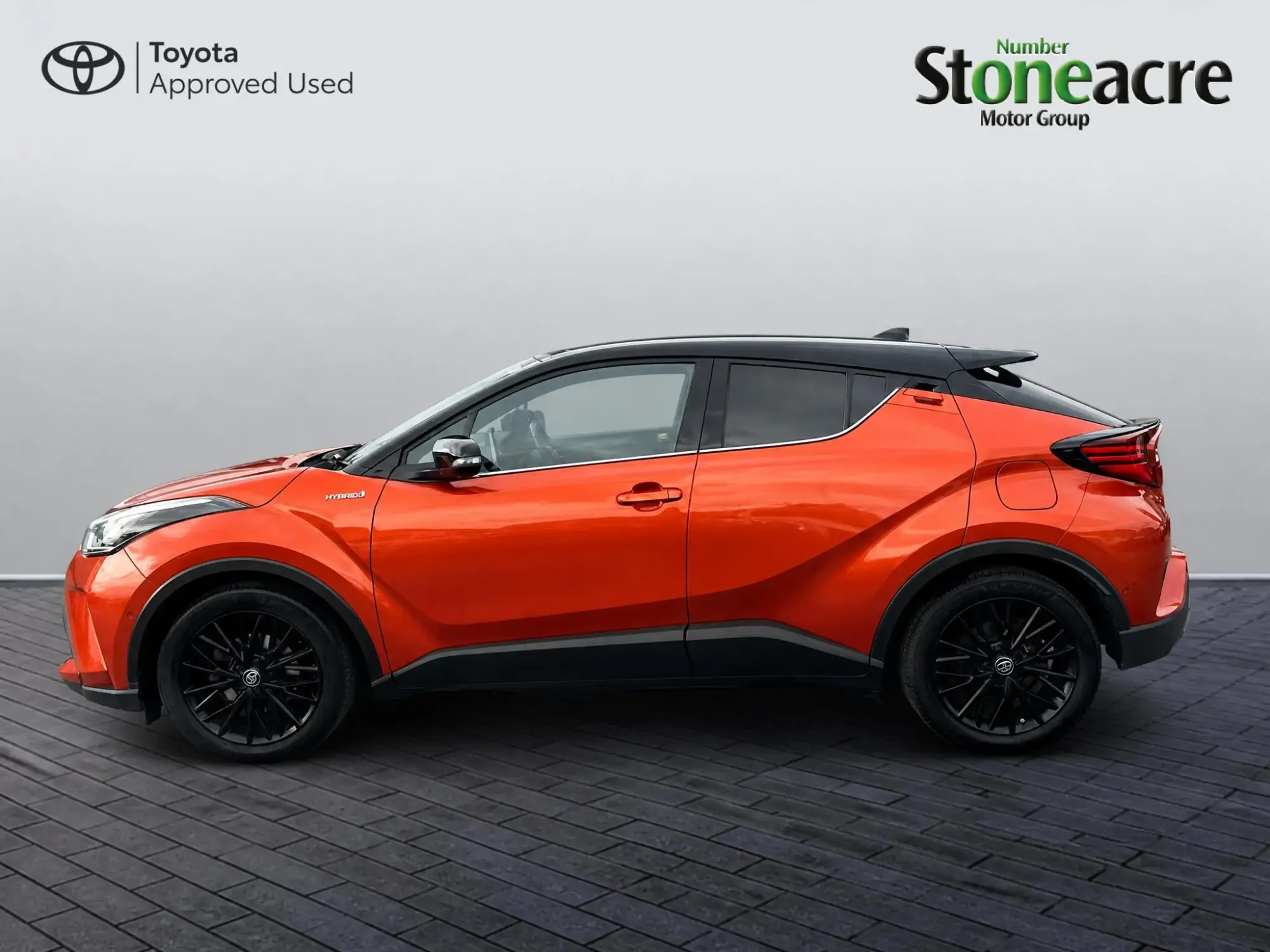 Toyota C-HR Self-Charging Hybrid Image 17 Toyota C-HR Self-Charging Hybrid Image 17