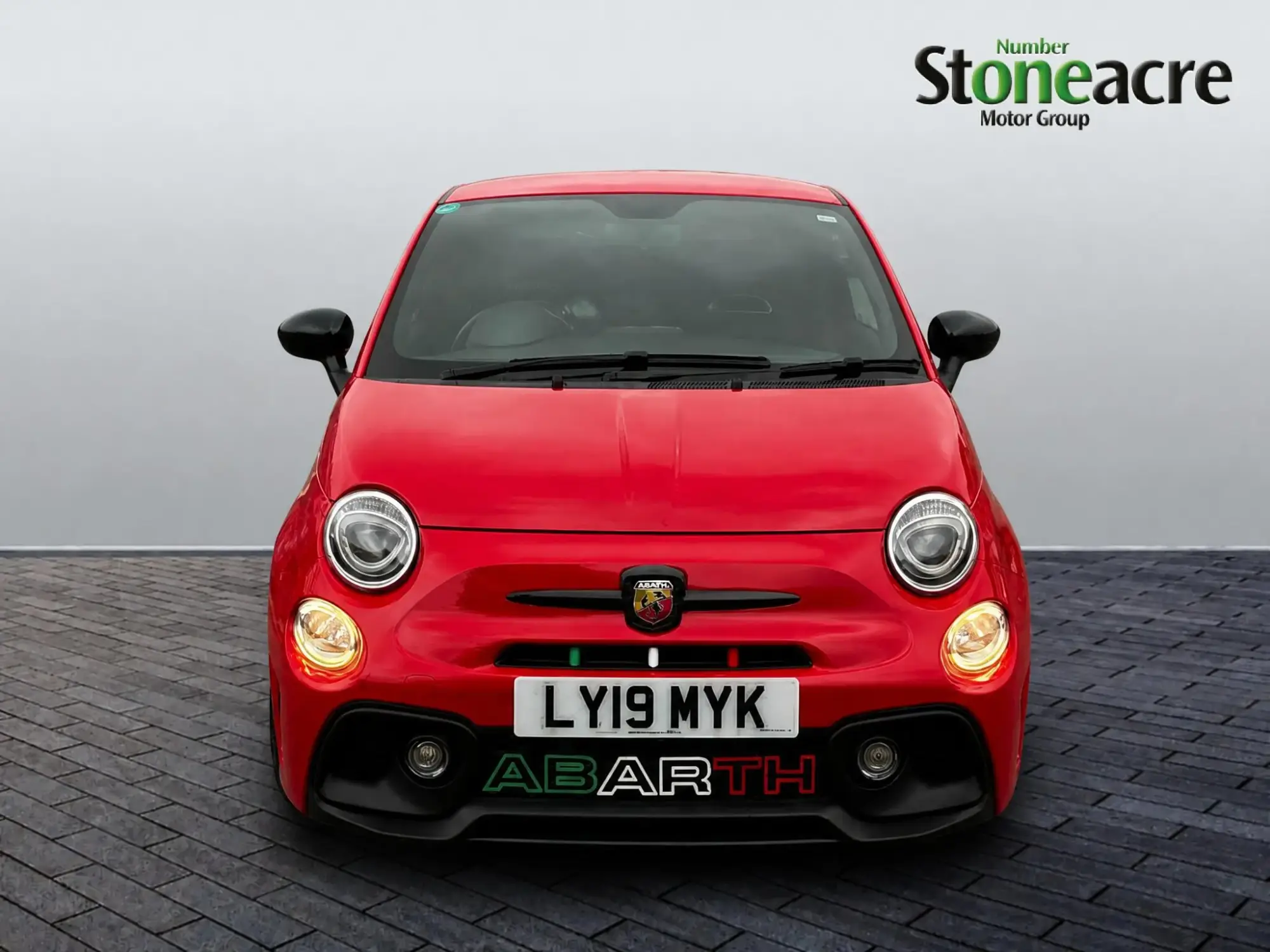 Abarth 595 1.4 T-Jet 145 3dr LY19MYK Image 2 Abarth 595 1.4 T-Jet 145 3dr LY19MYK Image 2