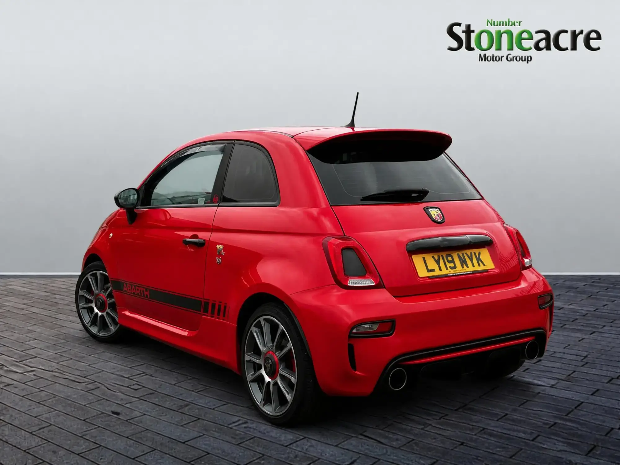 Abarth 595 Image 5