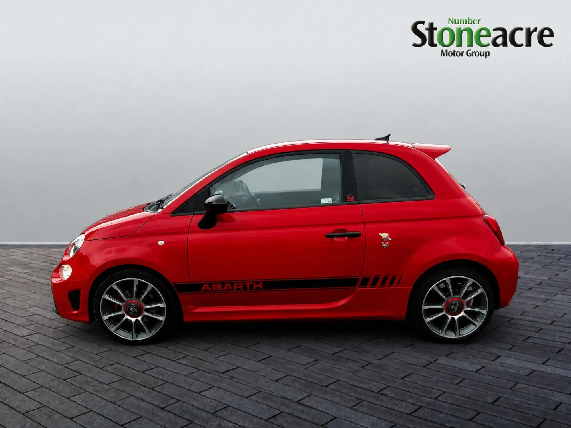 Abarth 595 Image 8