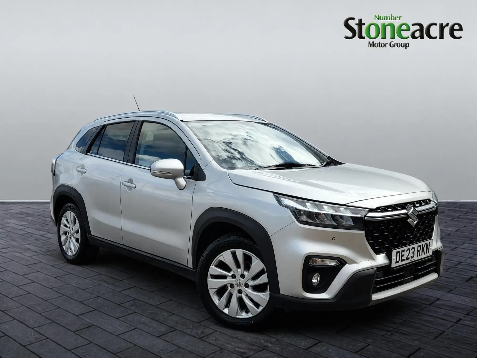 Suzuki S-Cross Image 1