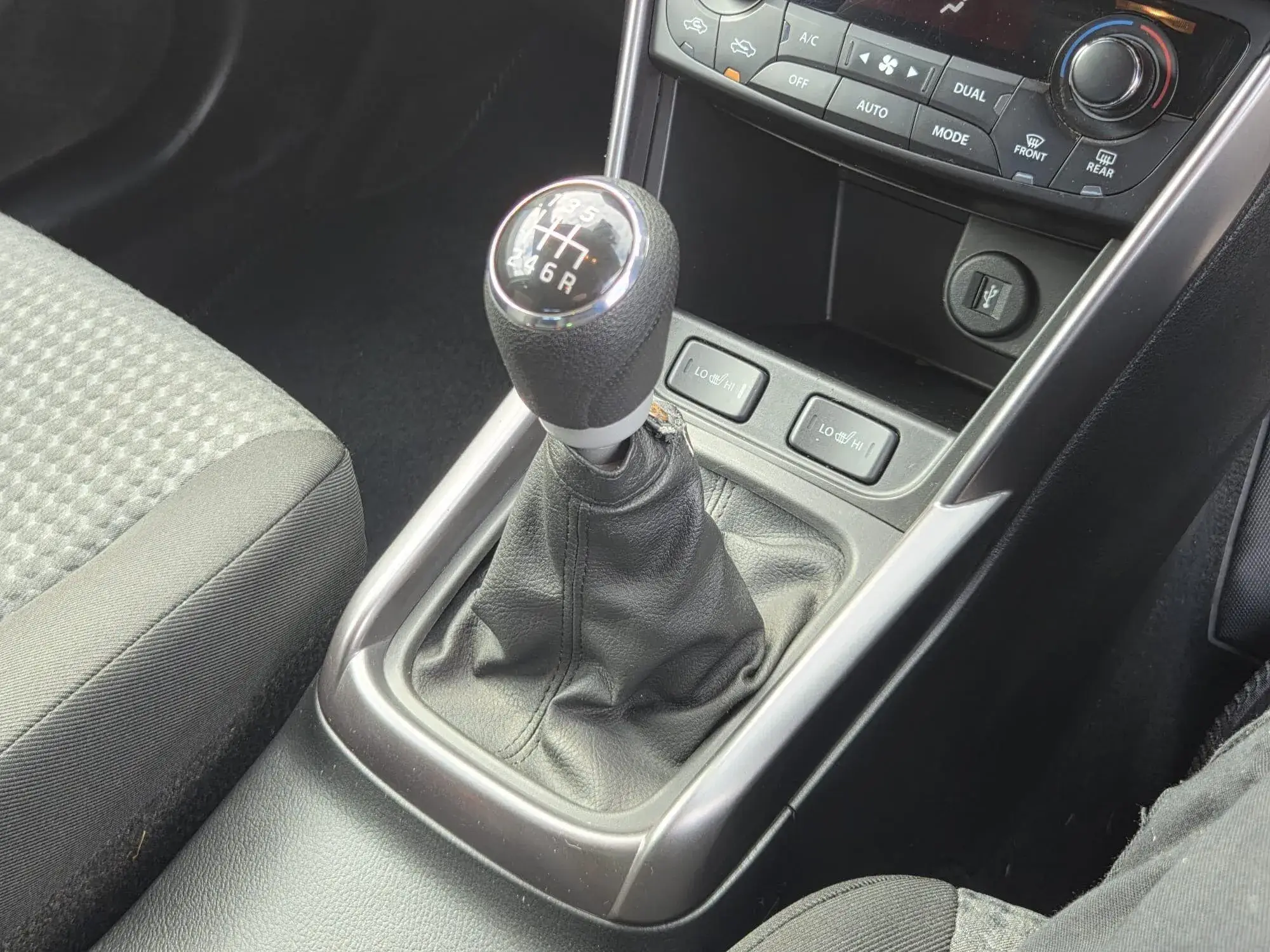 Suzuki S-Cross Image 9