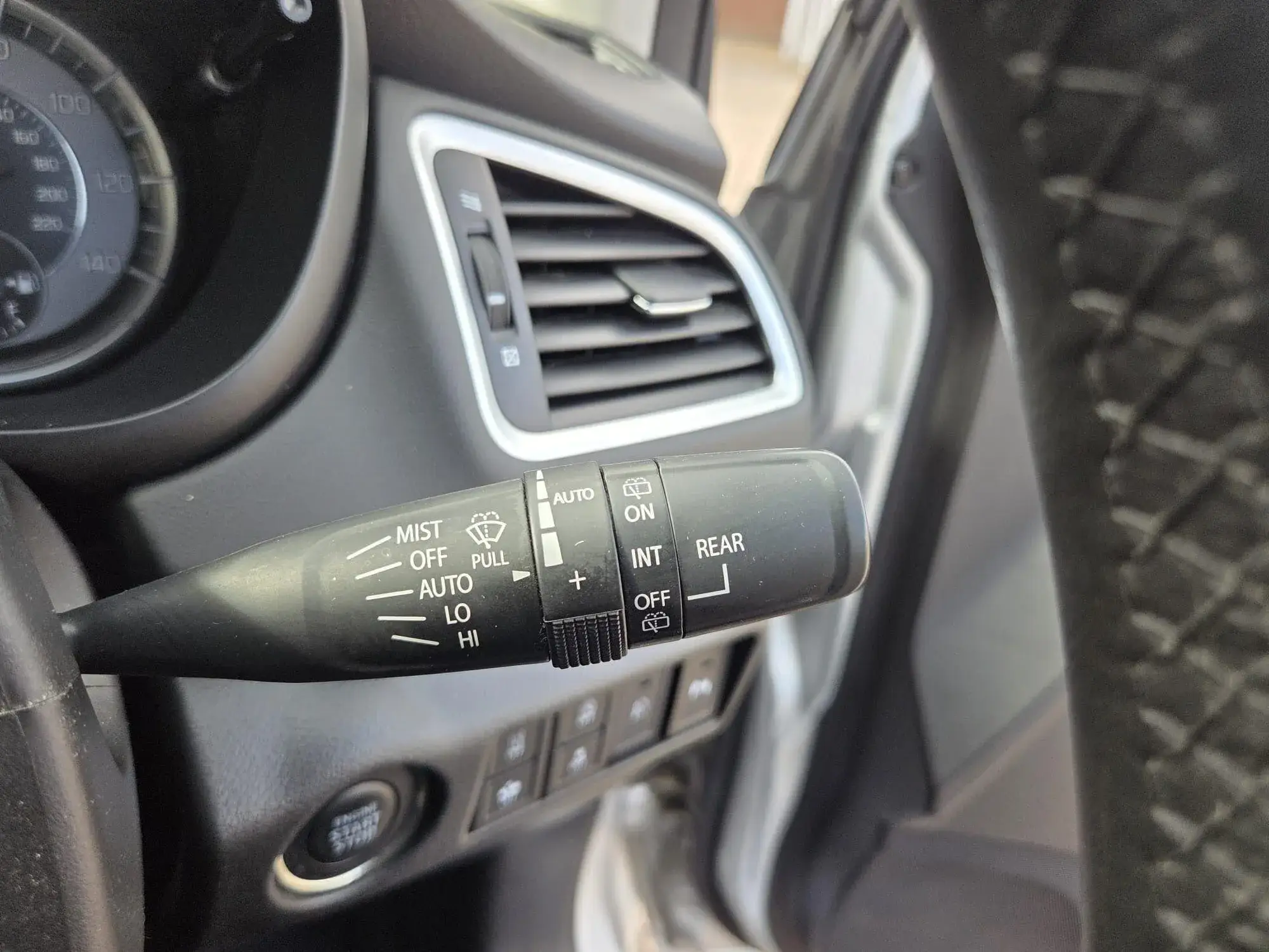Suzuki S-Cross Image 19
