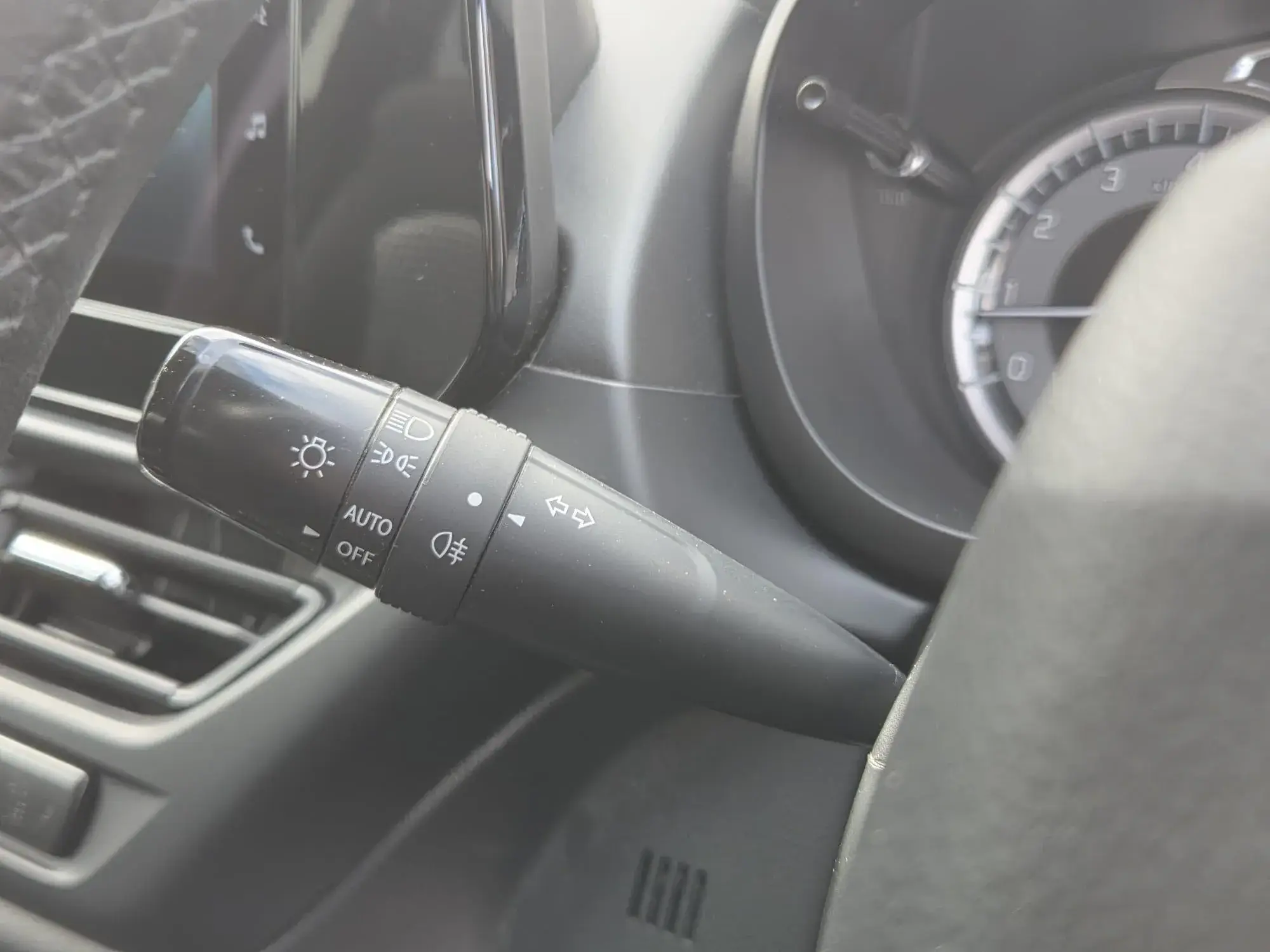 Suzuki S-Cross Image 20