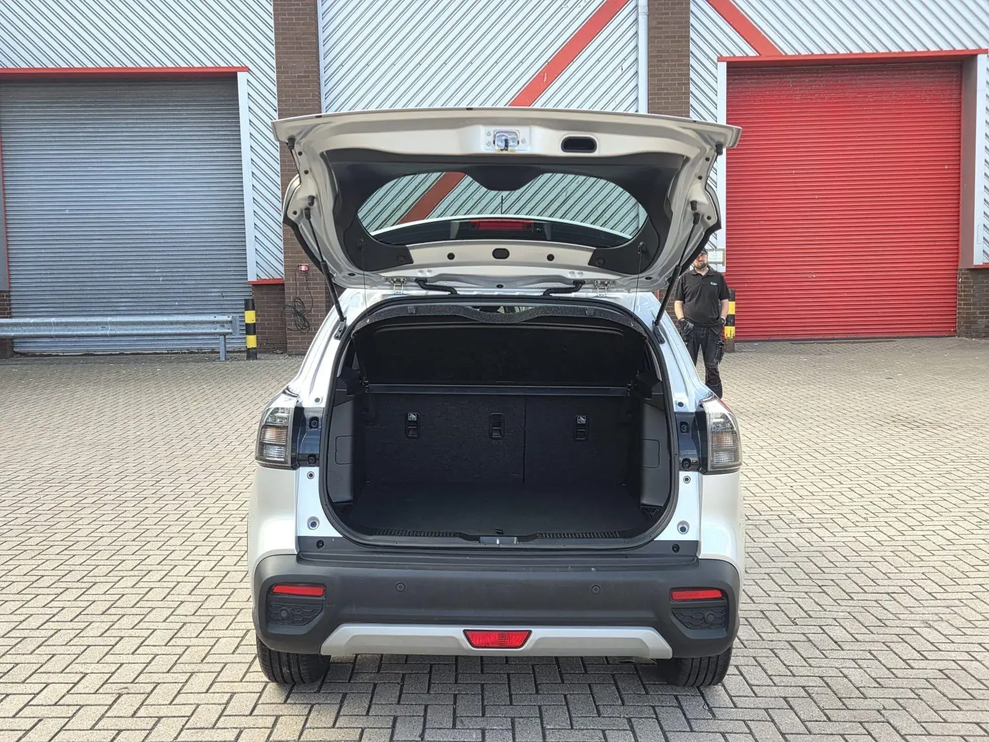 Suzuki S-Cross Image 32