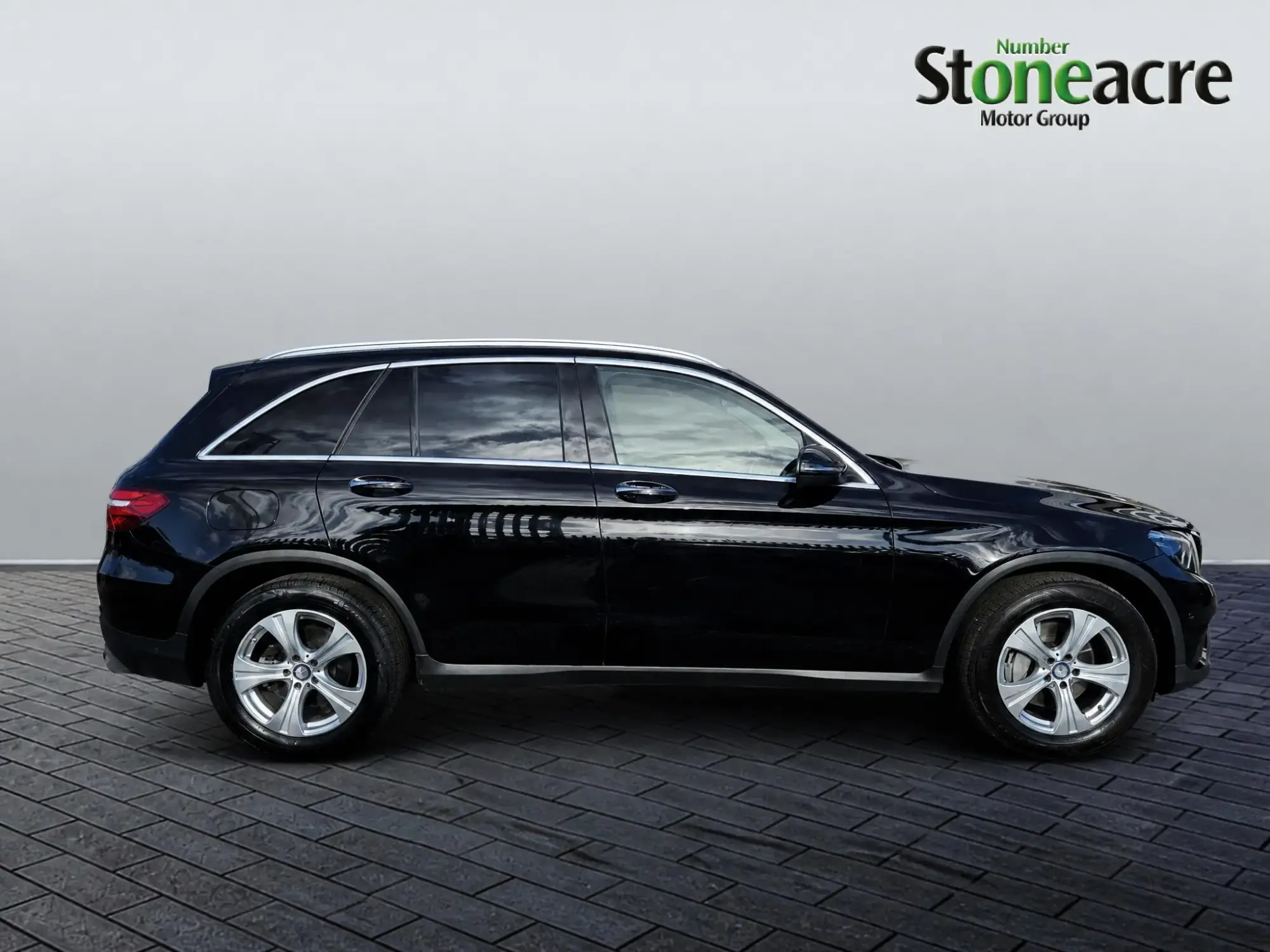 Mercedes-Benz GLC 2.1 GLC220d Sport (Premium) G-Tronic 4MATIC Euro 6 (s/s) 5dr HY66ZBX Image 2 Mercedes-Benz GLC 2.1 GLC220d Sport (Premium) G-Tronic 4MATIC Euro 6 (s/s) 5dr HY66ZBX Image 2
