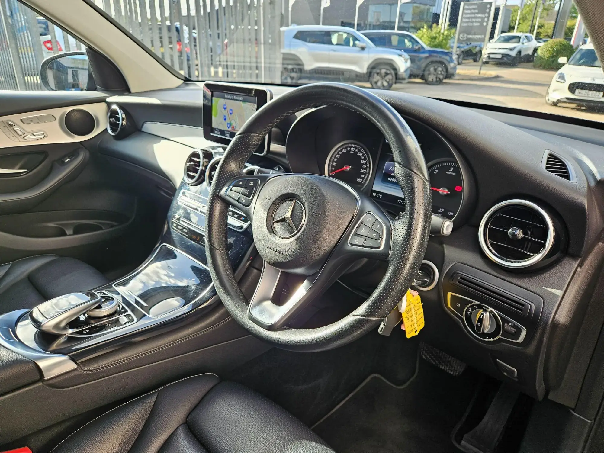 Mercedes-Benz GLC Image 11