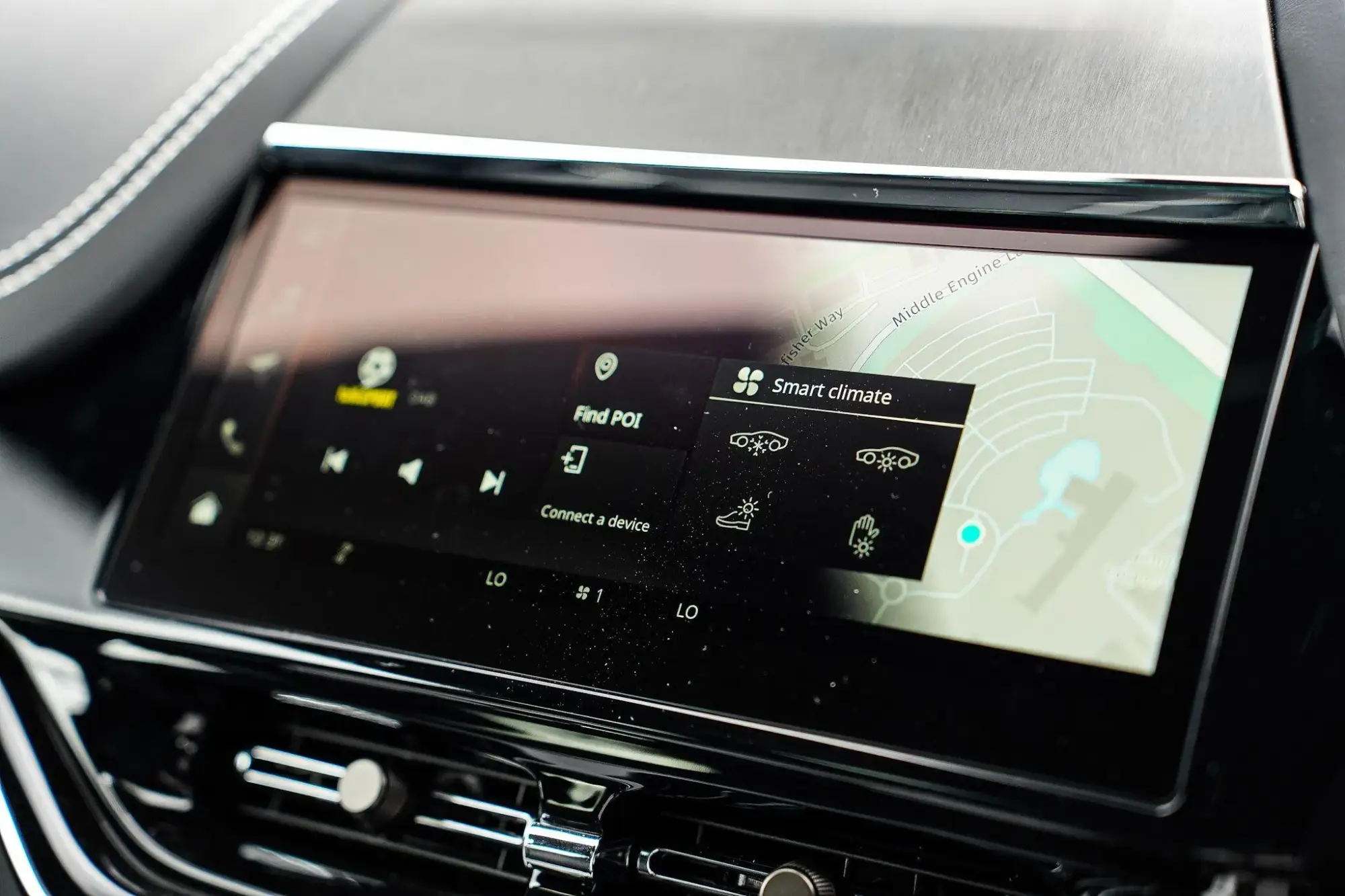 Aston Martin DBX Image 27 Aston Martin DBX Image 27