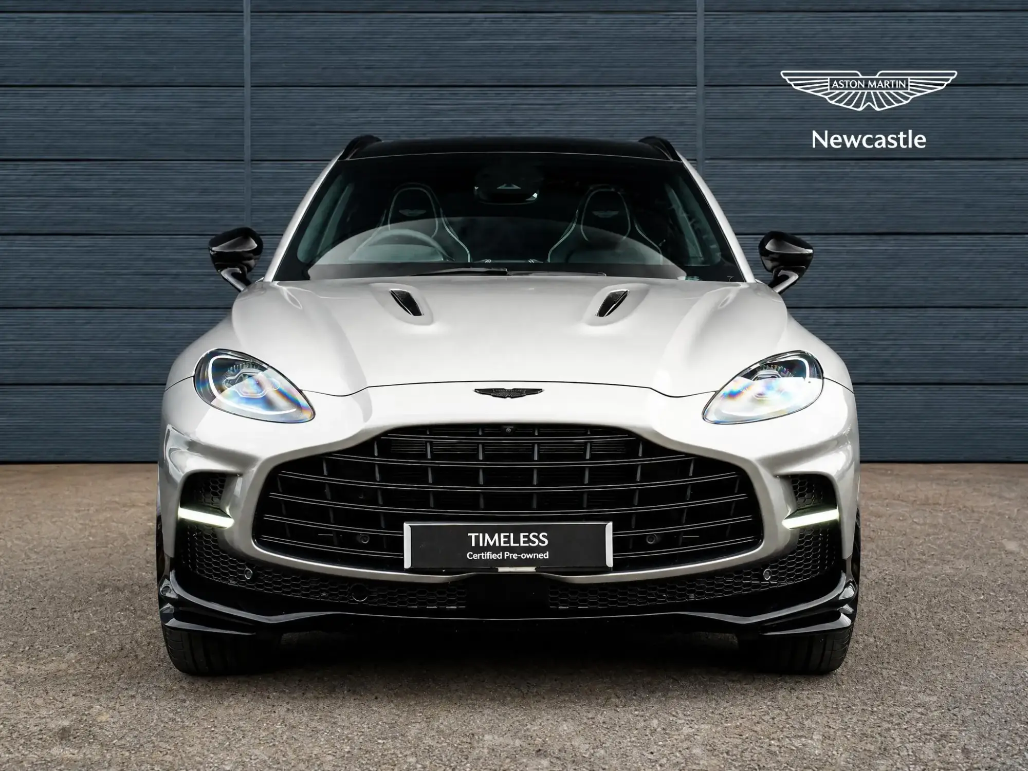 Aston Martin DBX Image 2 Aston Martin DBX Image 2