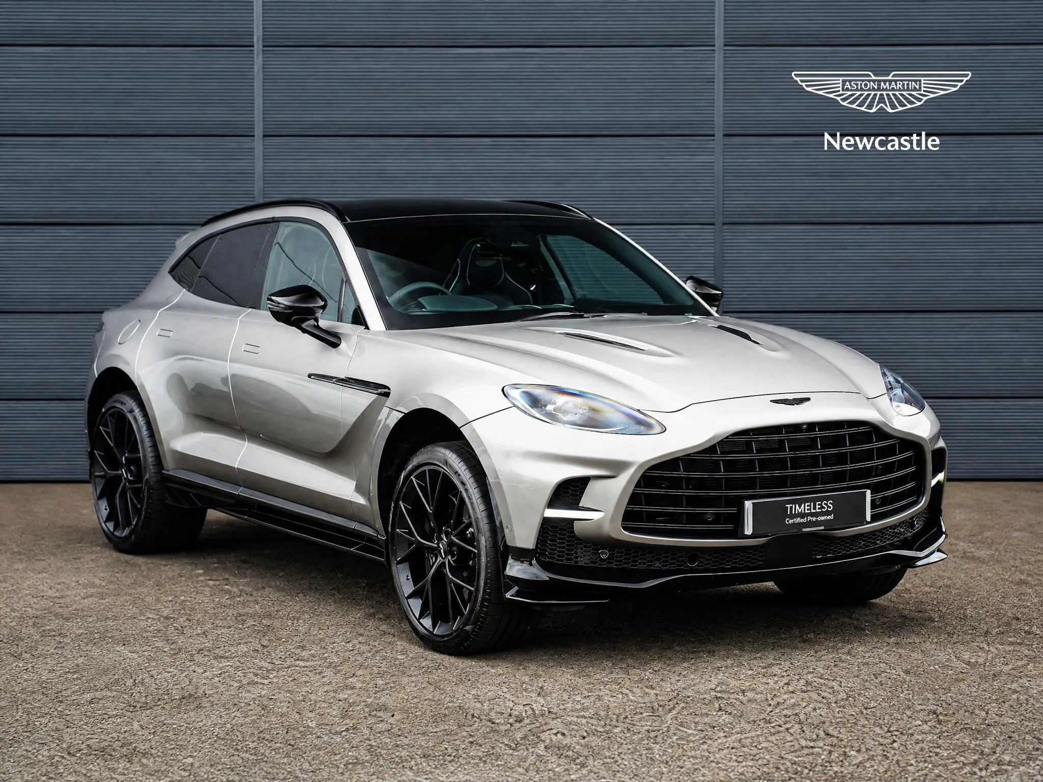 Aston Martin DBX