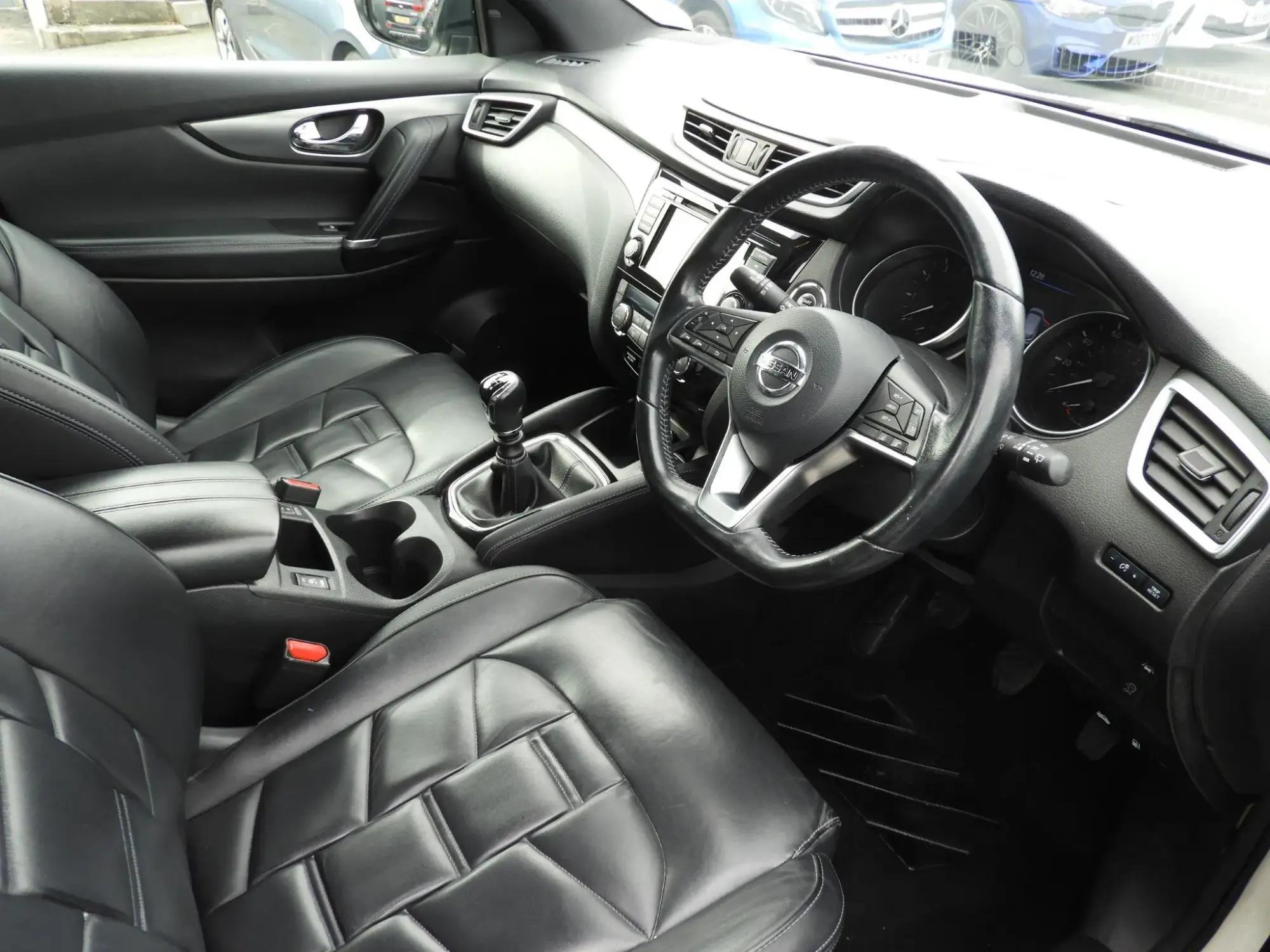 Nissan Qashqai Image 16 Nissan Qashqai Image 16