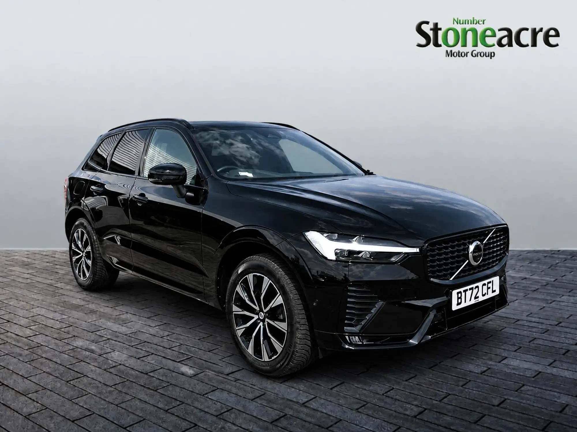 Volvo XC60 Plus (Dark) B4 AWD mild hybrid (Diesel) BT72CFL Image 1 Volvo XC60 Plus (Dark) B4 AWD mild hybrid (Diesel) BT72CFL Image 1