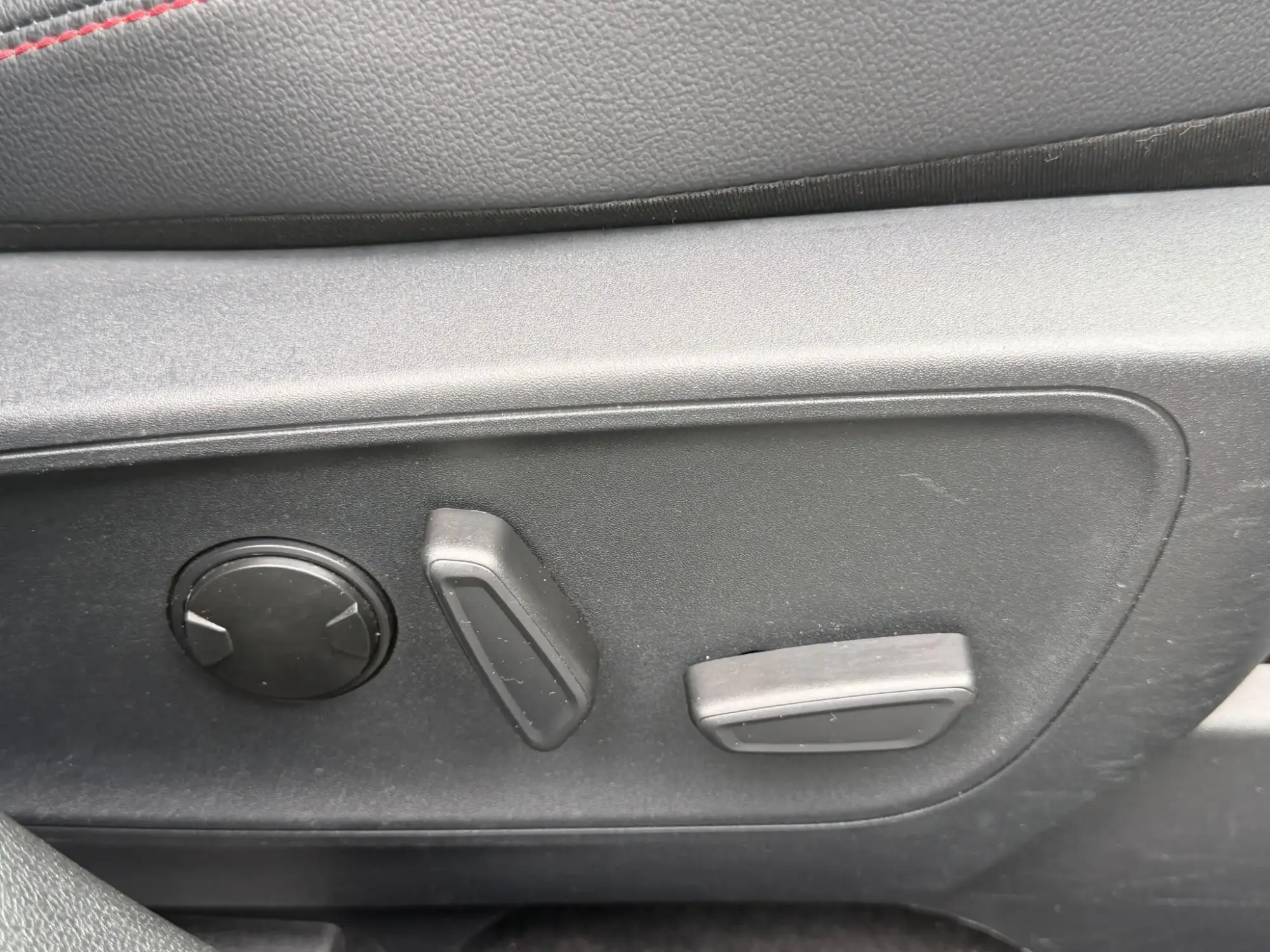 Ford Kuga Hybrid Image 22 Ford Kuga Hybrid Image 22