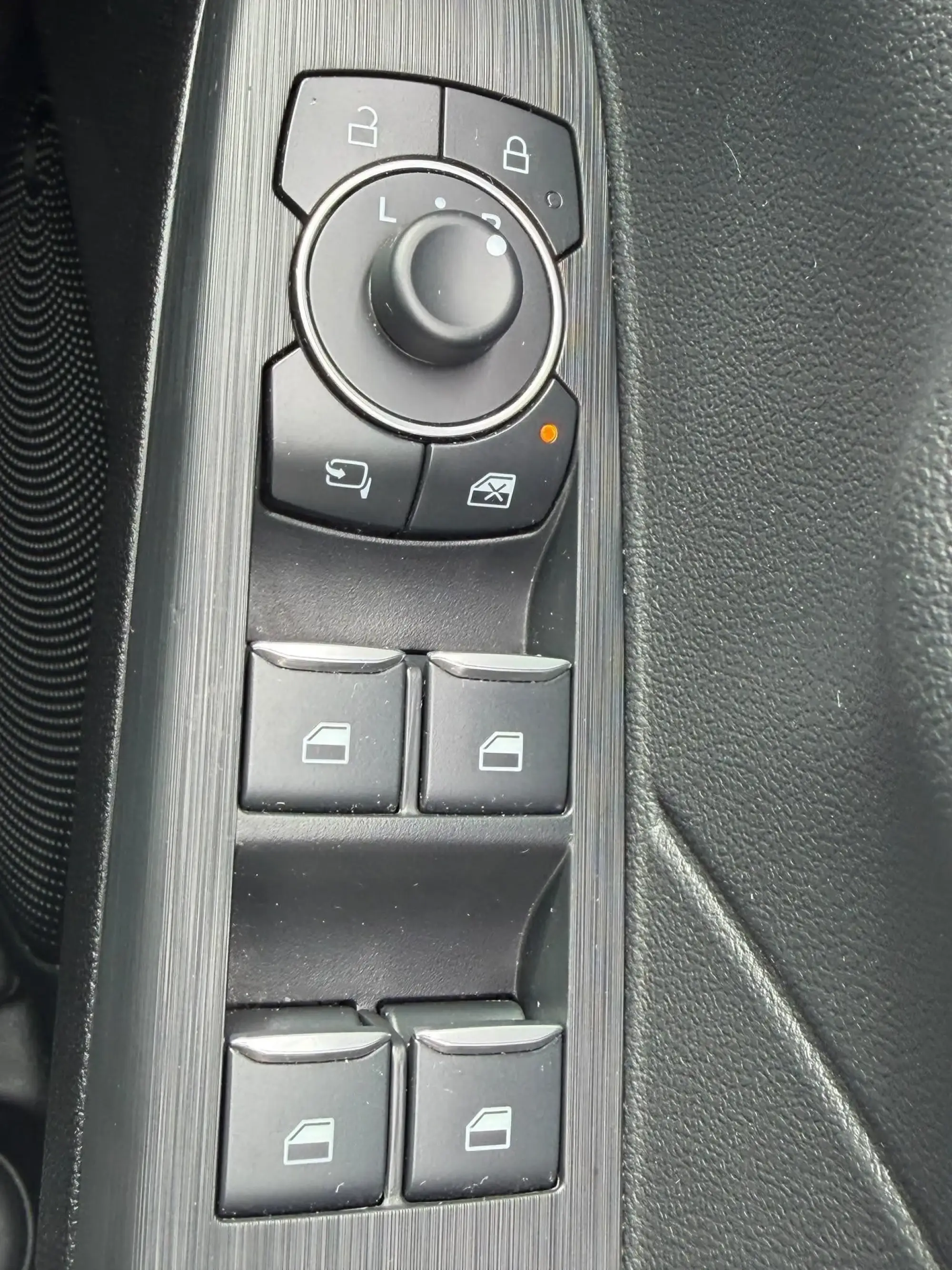 Ford Kuga Hybrid Image 25 Ford Kuga Hybrid Image 25