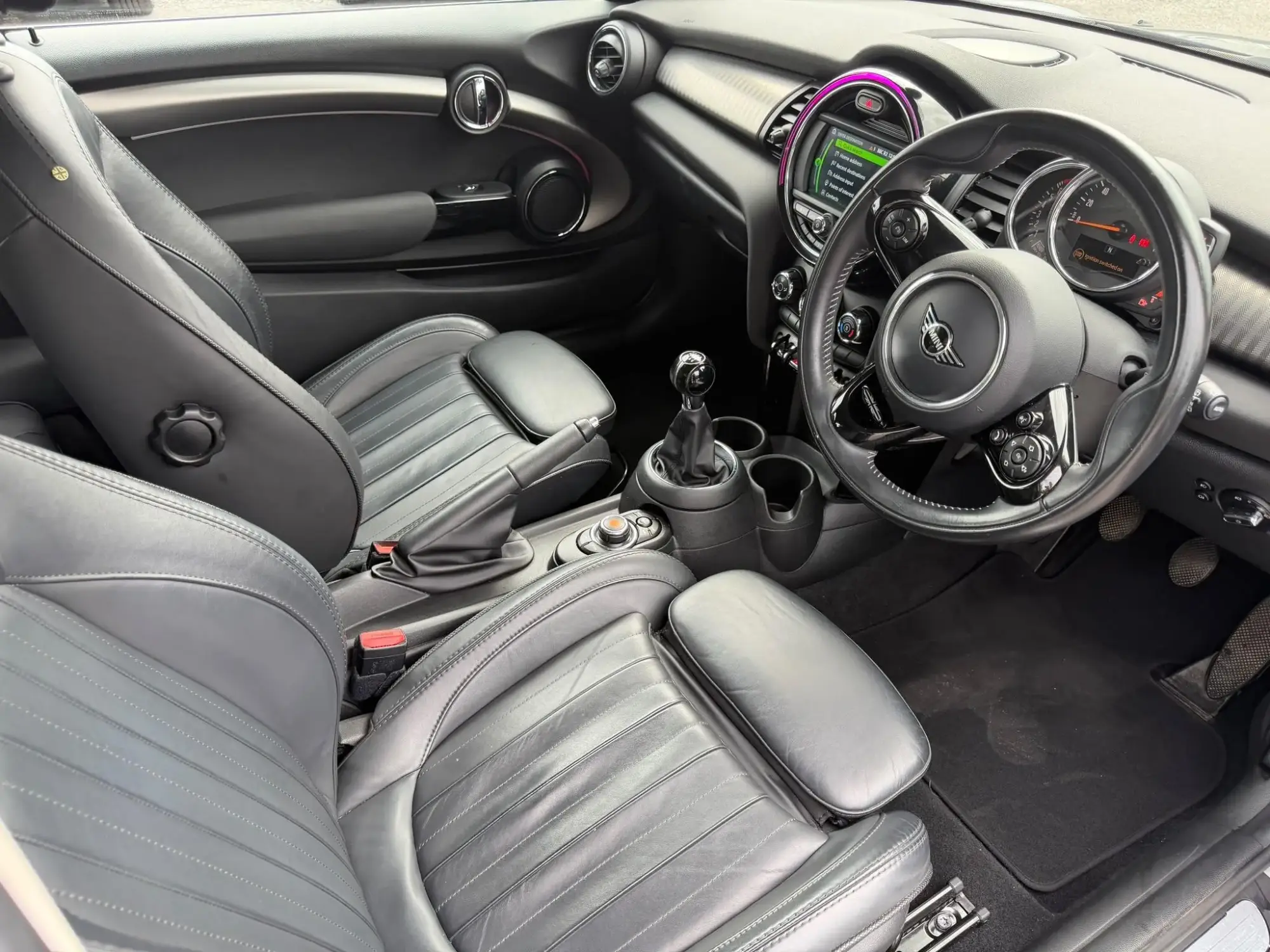 MINI Hatch Image 10 MINI Hatch Image 10