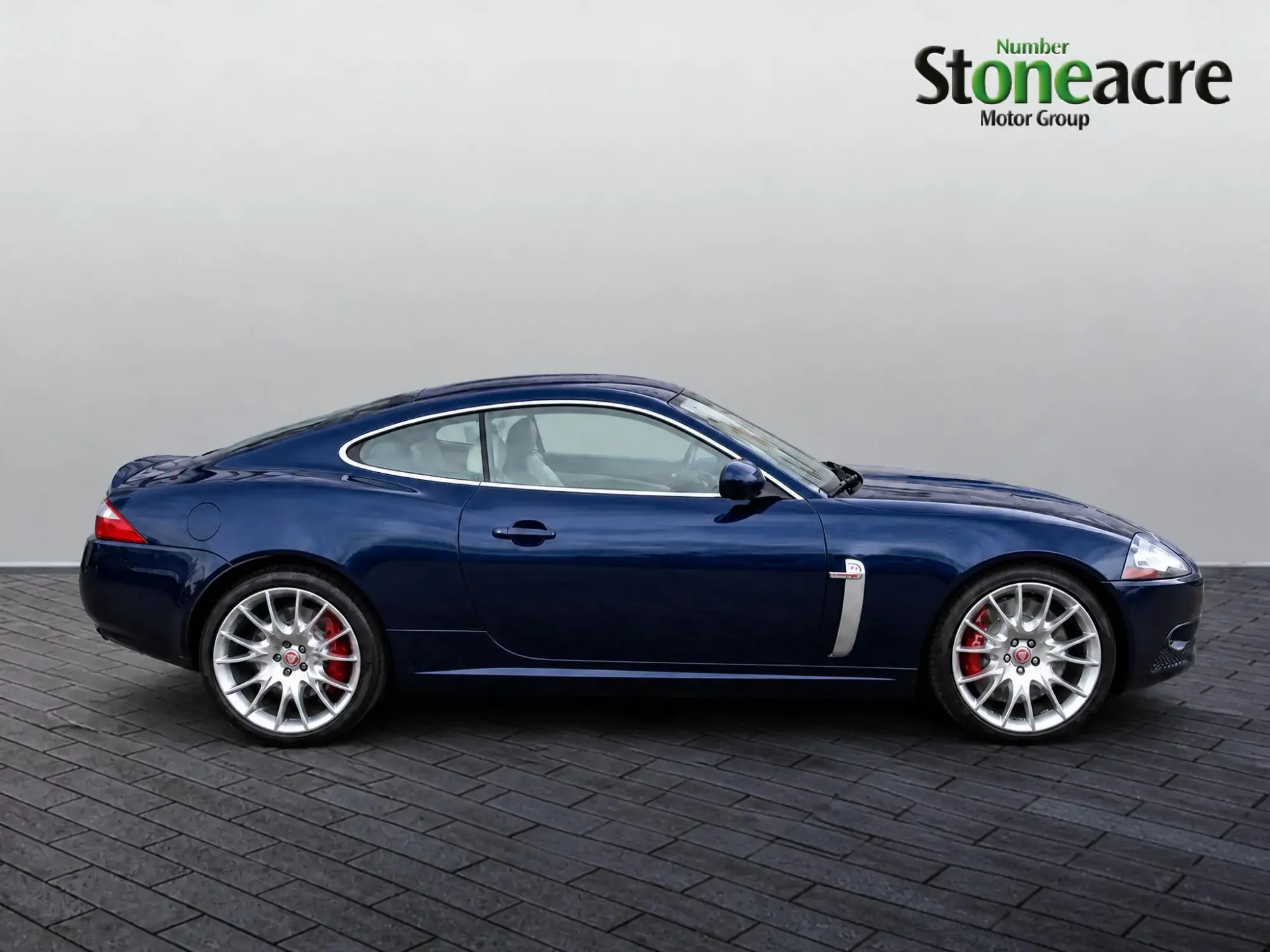 Jaguar XKR Image 34 Jaguar XKR Image 34