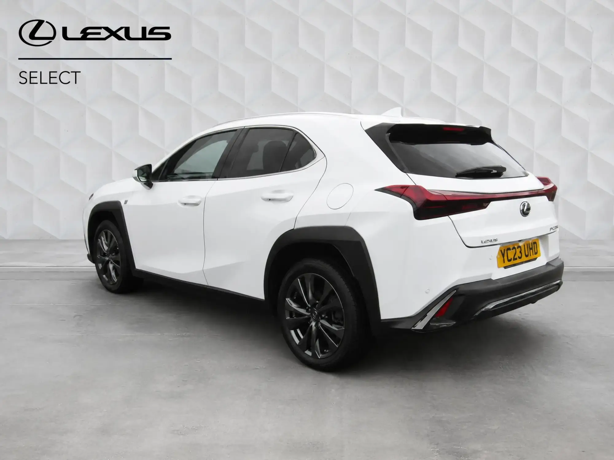 Lexus UX Self-Charging Hybrid Image 4 Lexus UX Self-Charging Hybrid Image 4