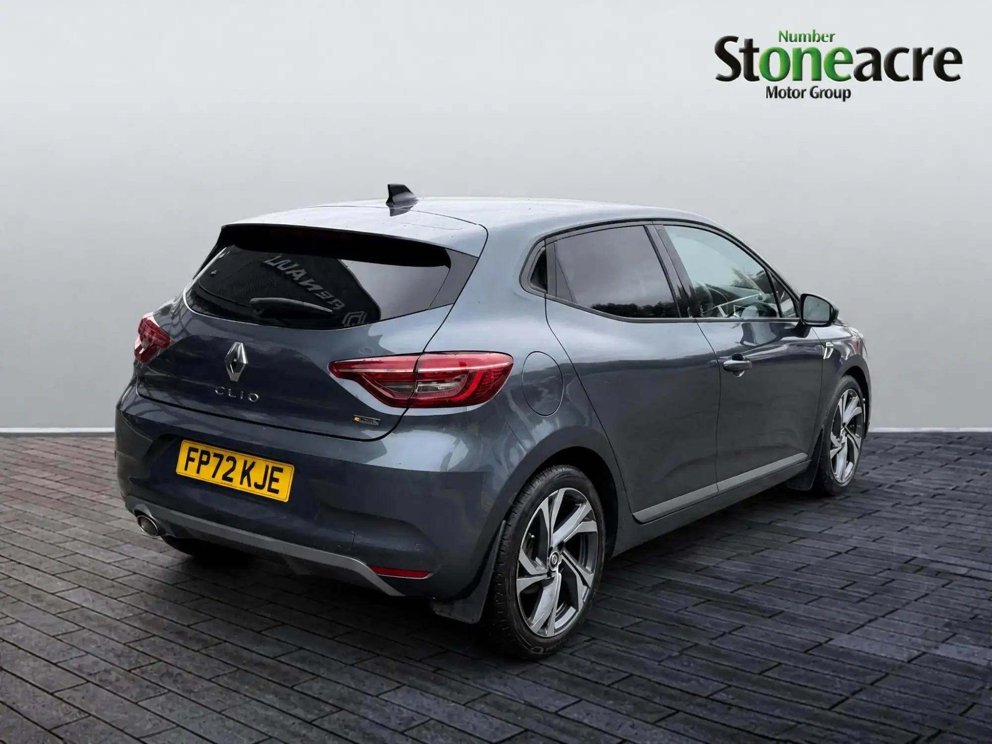Renault Clio 1.0 TCe 90 RS Line 5dr FP72KJE Image 3 Renault Clio 1.0 TCe 90 RS Line 5dr FP72KJE Image 3