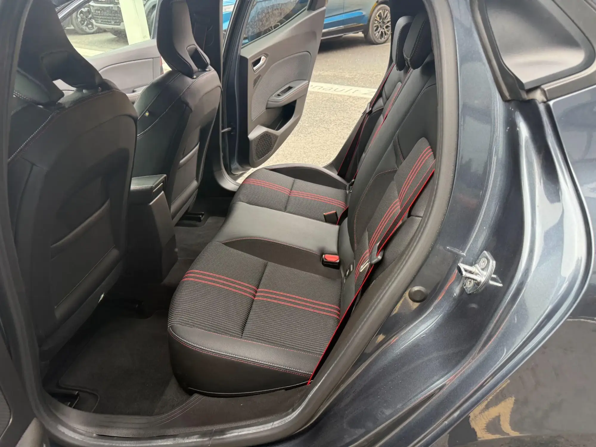 Renault Clio Image 17 Renault Clio Image 17