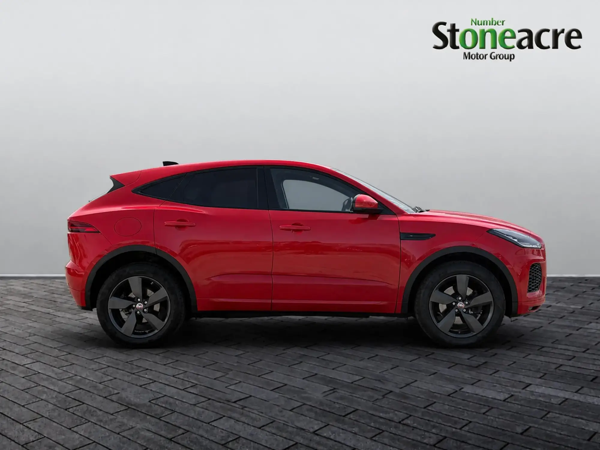 Jaguar E-Pace 2.0 D150 Chequered Flag Auto AWD Euro 6 (s/s) 5dr NJ69YXR Image 2 Jaguar E-Pace 2.0 D150 Chequered Flag Auto AWD Euro 6 (s/s) 5dr NJ69YXR Image 2