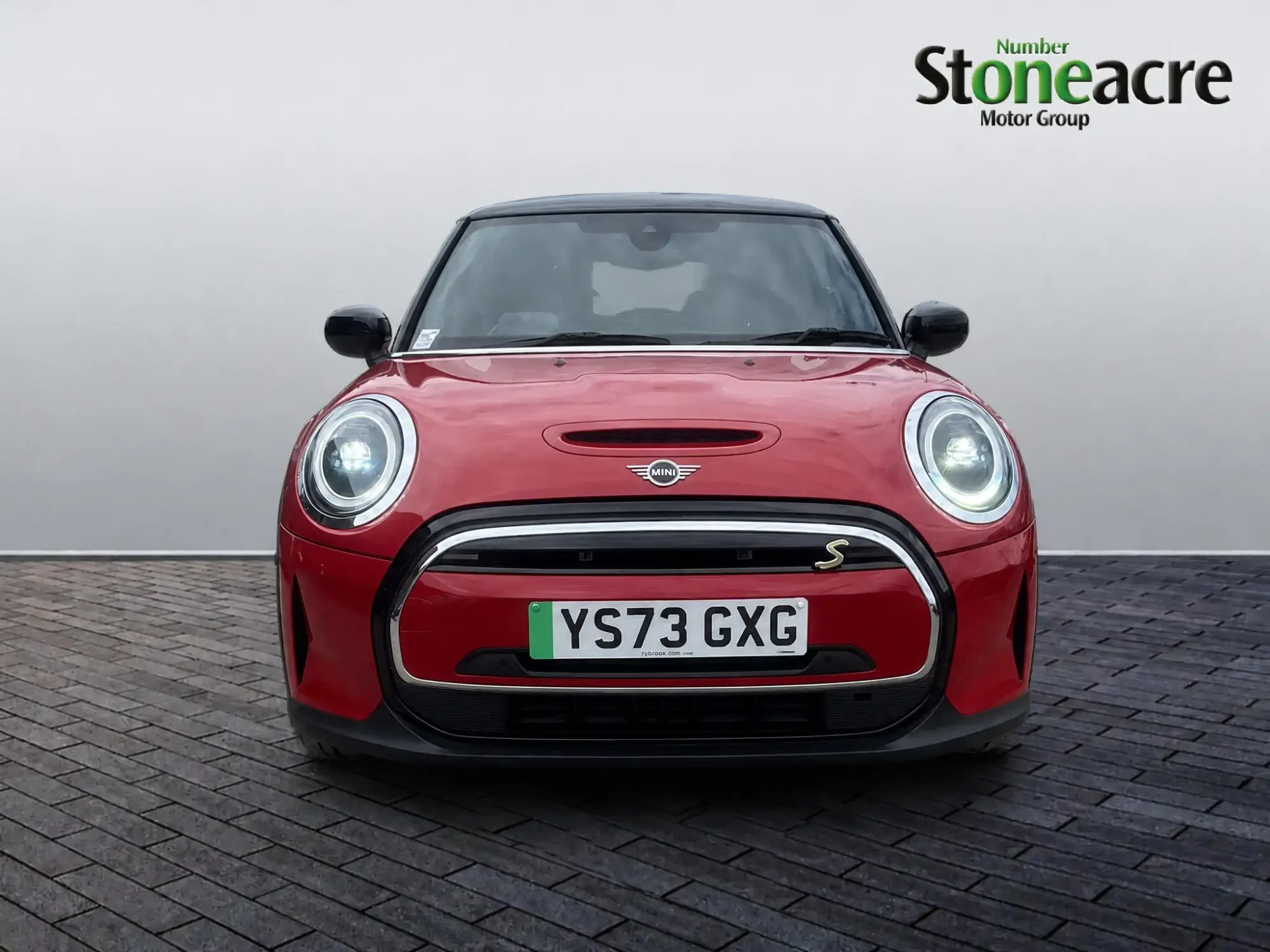 MINI Electric Hatch Cooper SE 32.6kWh Level 3 Auto 3dr YS73GXG Image 2 MINI Electric Hatch Cooper SE 32.6kWh Level 3 Auto 3dr YS73GXG Image 2