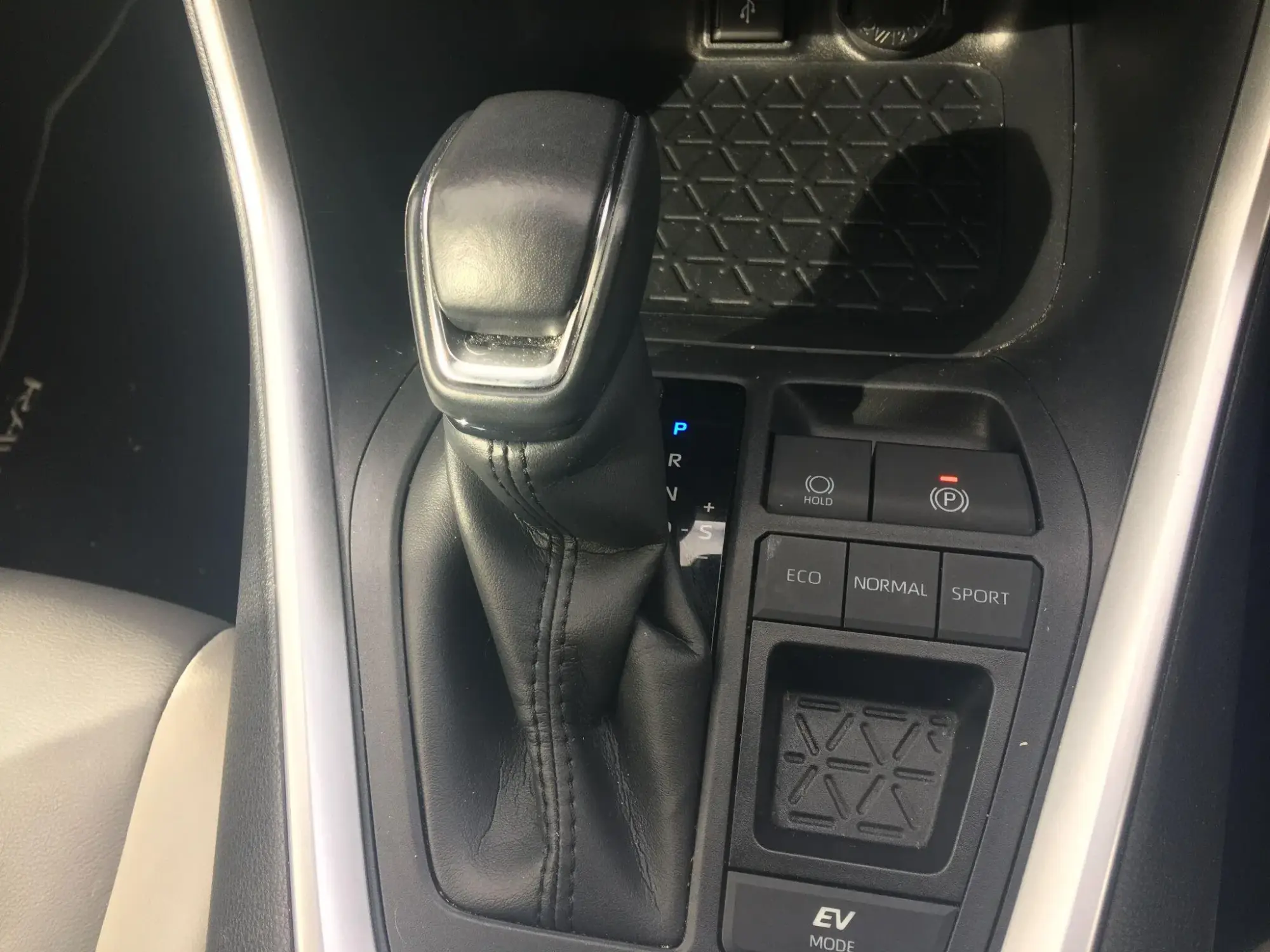 Toyota RAV4 Image 21 Toyota RAV4 Image 21