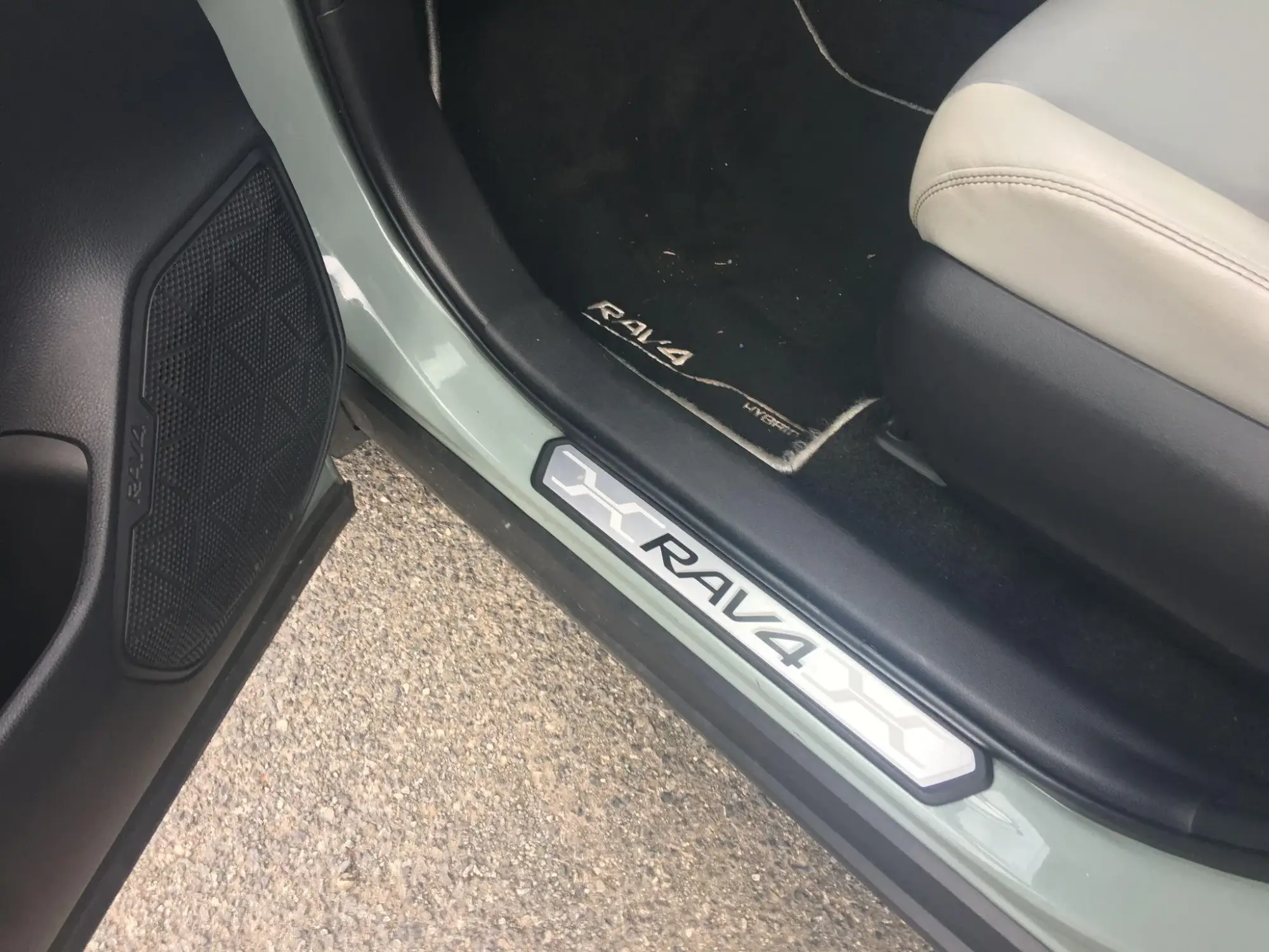 Toyota RAV4 Image 31 Toyota RAV4 Image 31