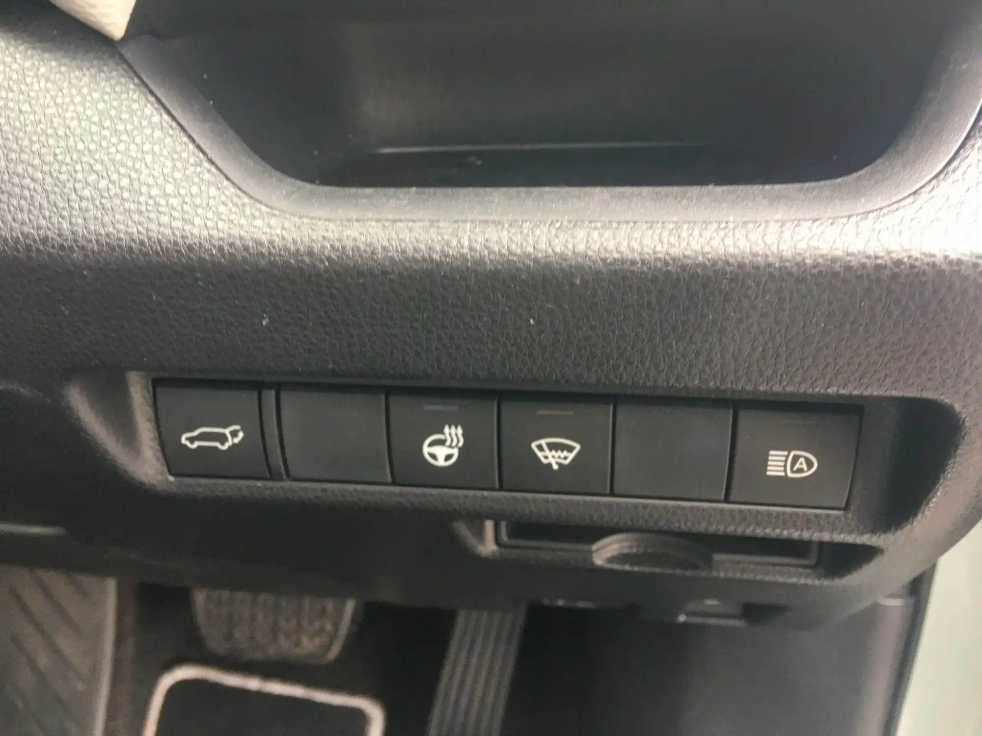 Toyota RAV4 Image 43 Toyota RAV4 Image 43