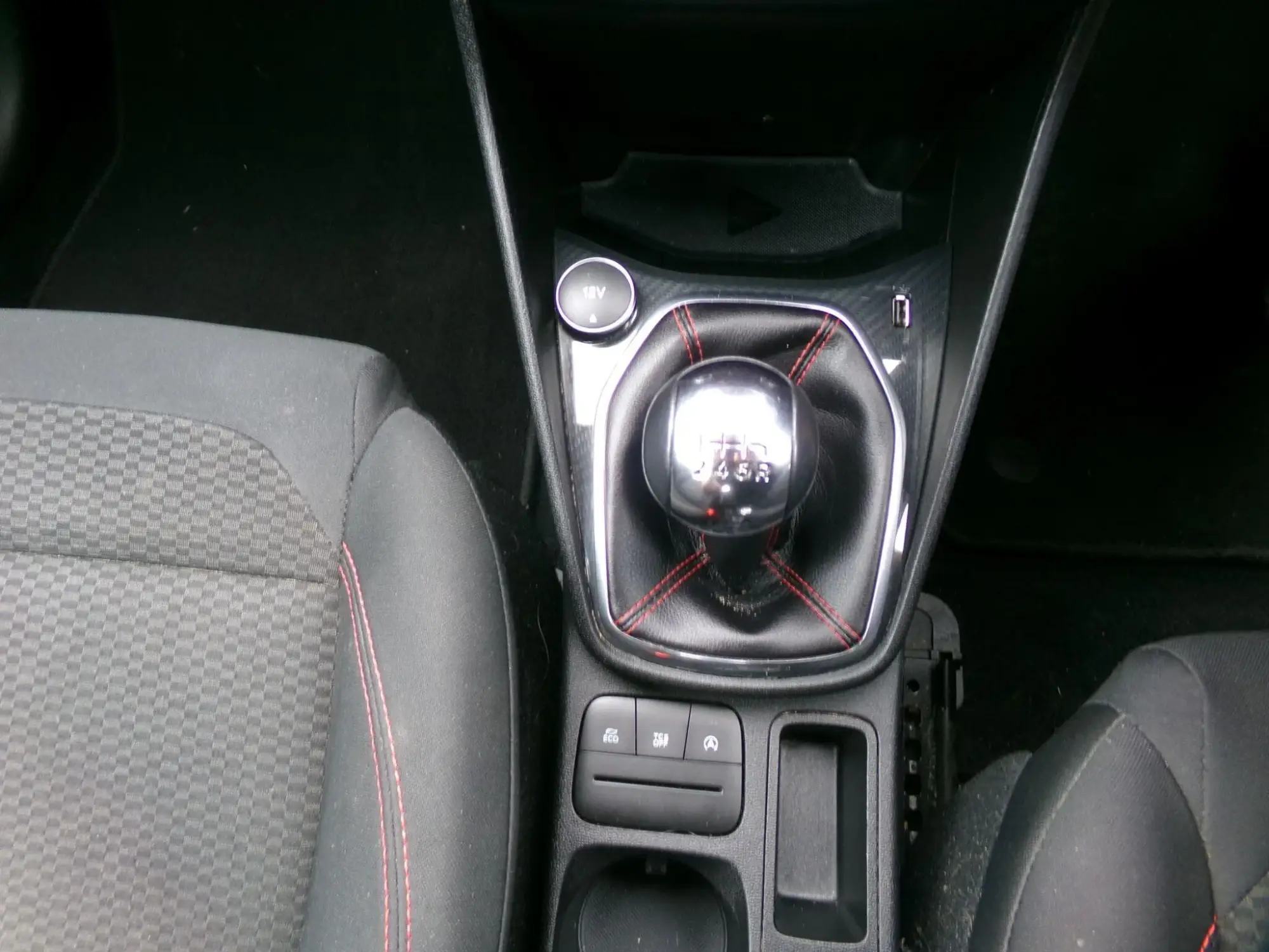 Ford Fiesta Image 16 Ford Fiesta Image 16
