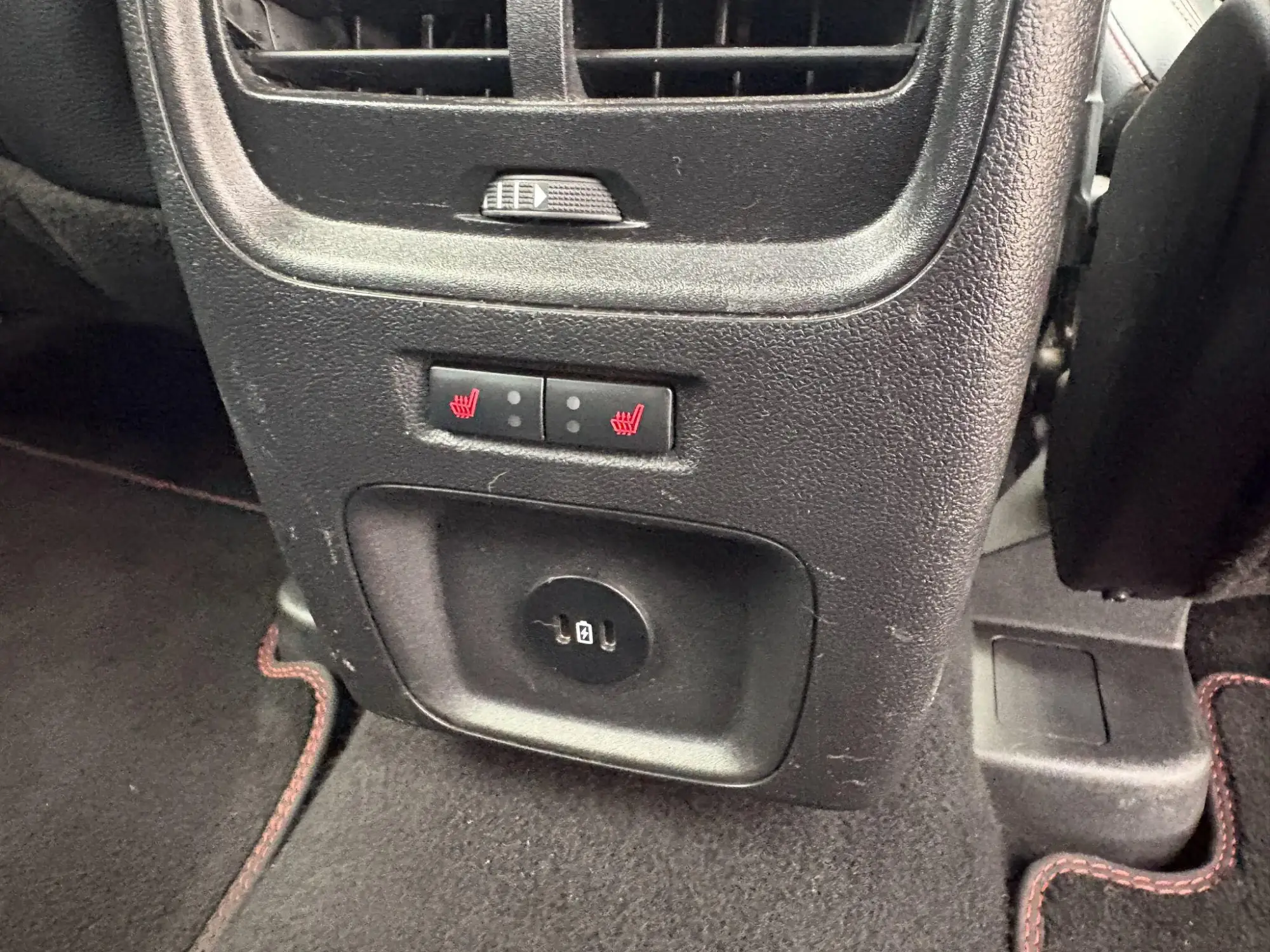 Ford Kuga Hybrid Image 14 Ford Kuga Hybrid Image 14