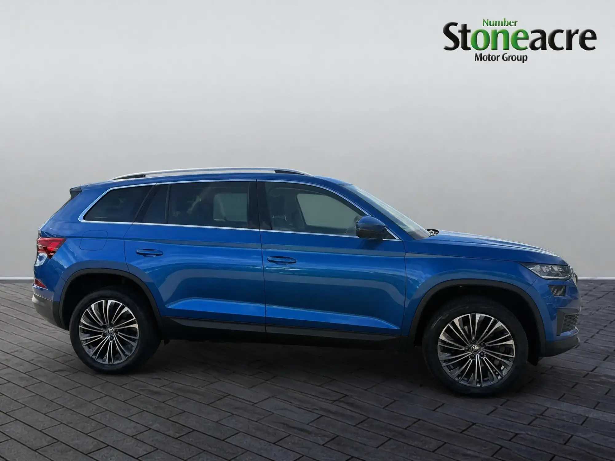 Skoda Kodiaq 1.5 TSI ACT SE L Executive DSG Euro 6 (s/s) 5dr (7 Seat) PF23BZE Image 2 Skoda Kodiaq 1.5 TSI ACT SE L Executive DSG Euro 6 (s/s) 5dr (7 Seat) PF23BZE Image 2