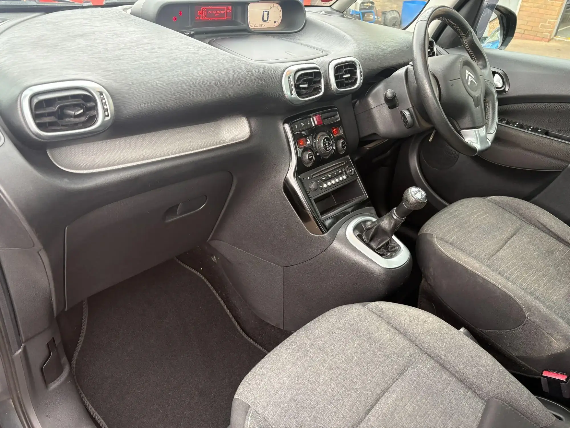 Citroen C3 Picasso Image 10 Citroen C3 Picasso Image 10