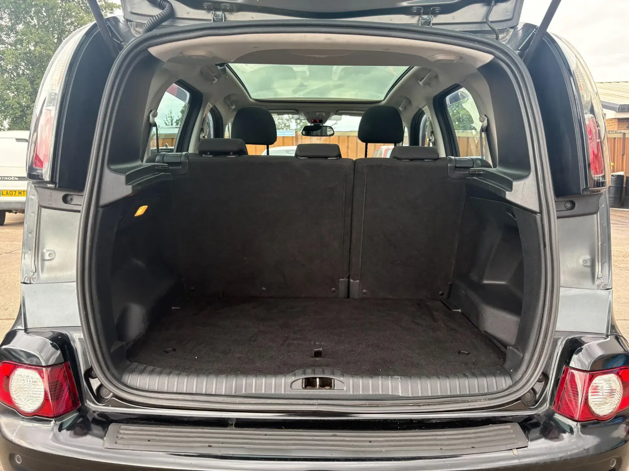 Citroen C3 Picasso Image 12 Citroen C3 Picasso Image 12