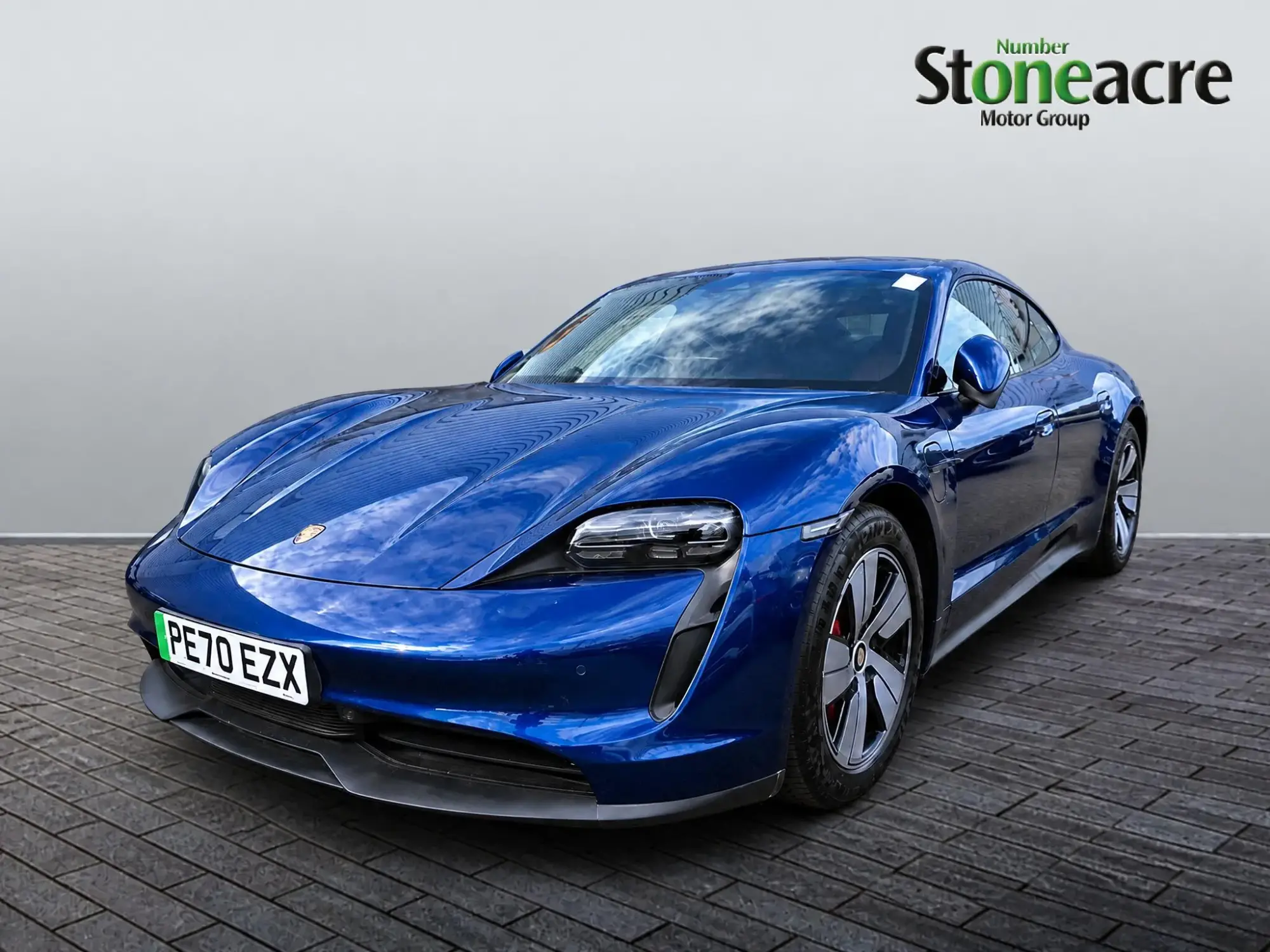 Porsche Taycan Performance Plus 93.4kWh 4S Auto 4WD 4dr PE70EZX Image 2