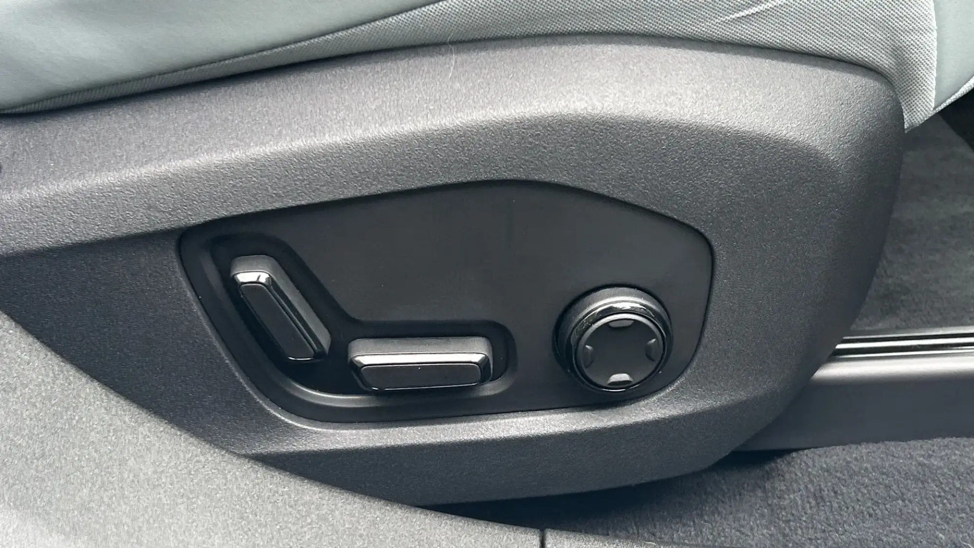 Polestar 4 SUV Image 35 Polestar 4 SUV Image 35