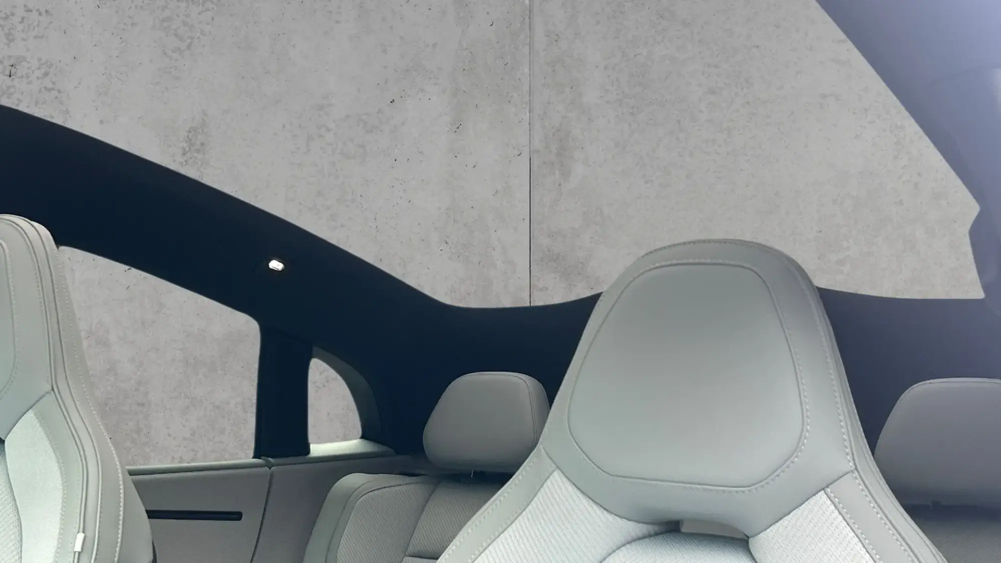 Polestar 4 SUV Image 36 Polestar 4 SUV Image 36