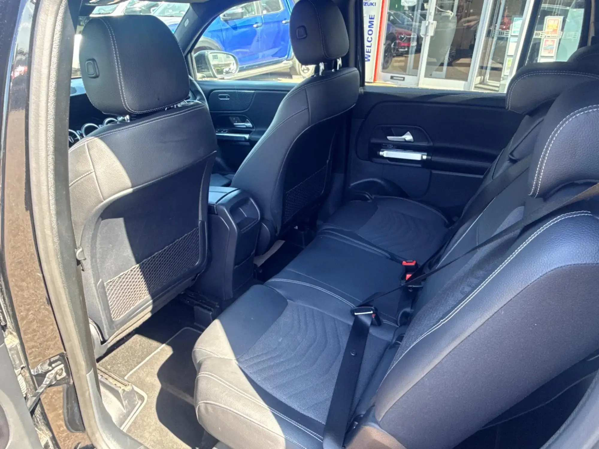 Mercedes-Benz GLB Image 15 Mercedes-Benz GLB Image 15