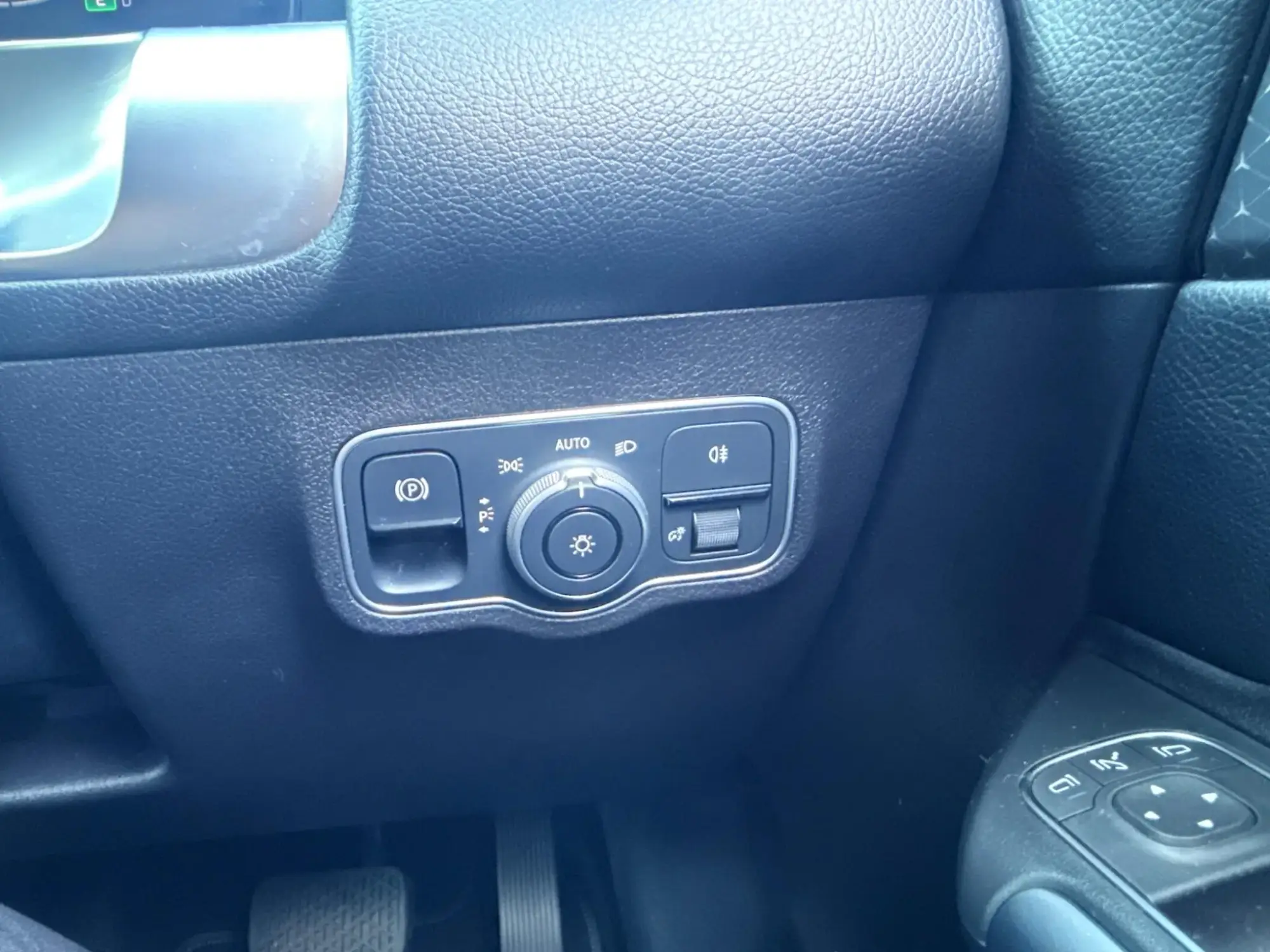 Mercedes-Benz GLB Image 19 Mercedes-Benz GLB Image 19